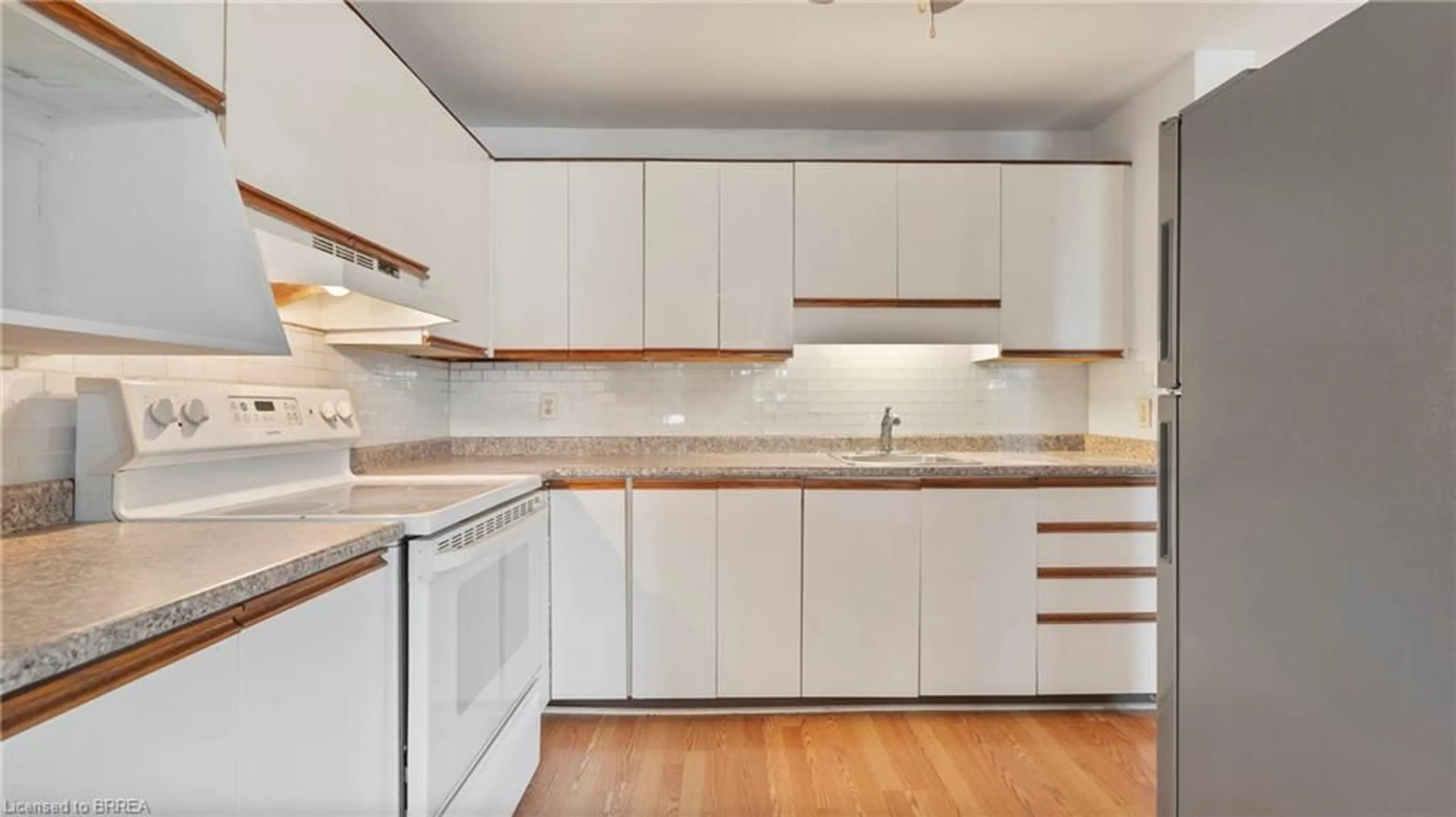 Standard kitchen, unknown for 421 Fairview Dr #101, Brantford Ontario N3R 7M3