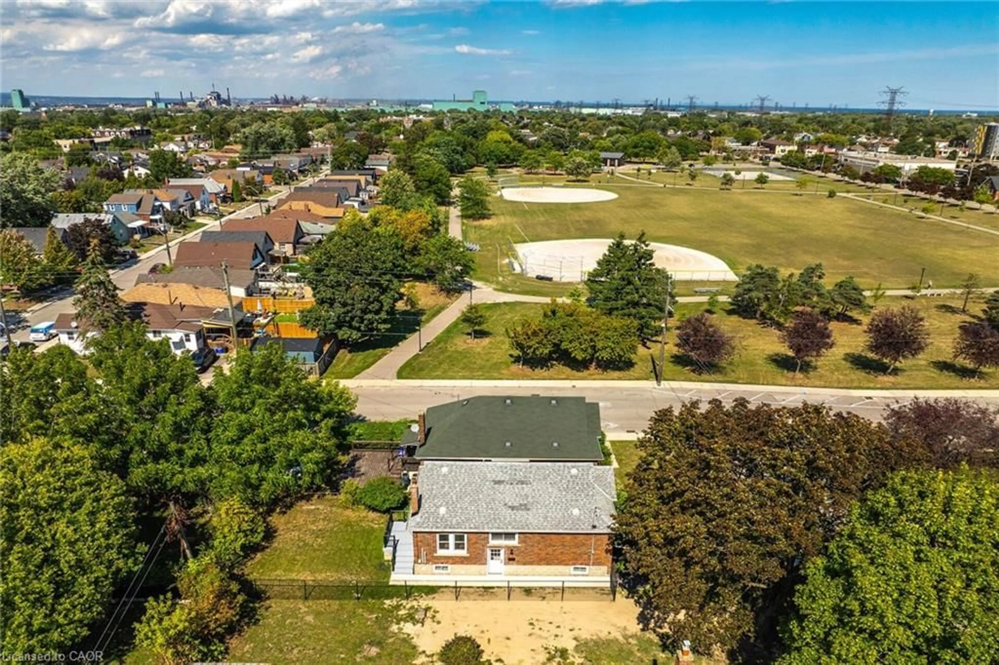 A pic from outside/outdoor area/front of a property/back of a property/a pic from drone, street for 126 Auburn Ave, Hamilton Ontario L8K 3B2