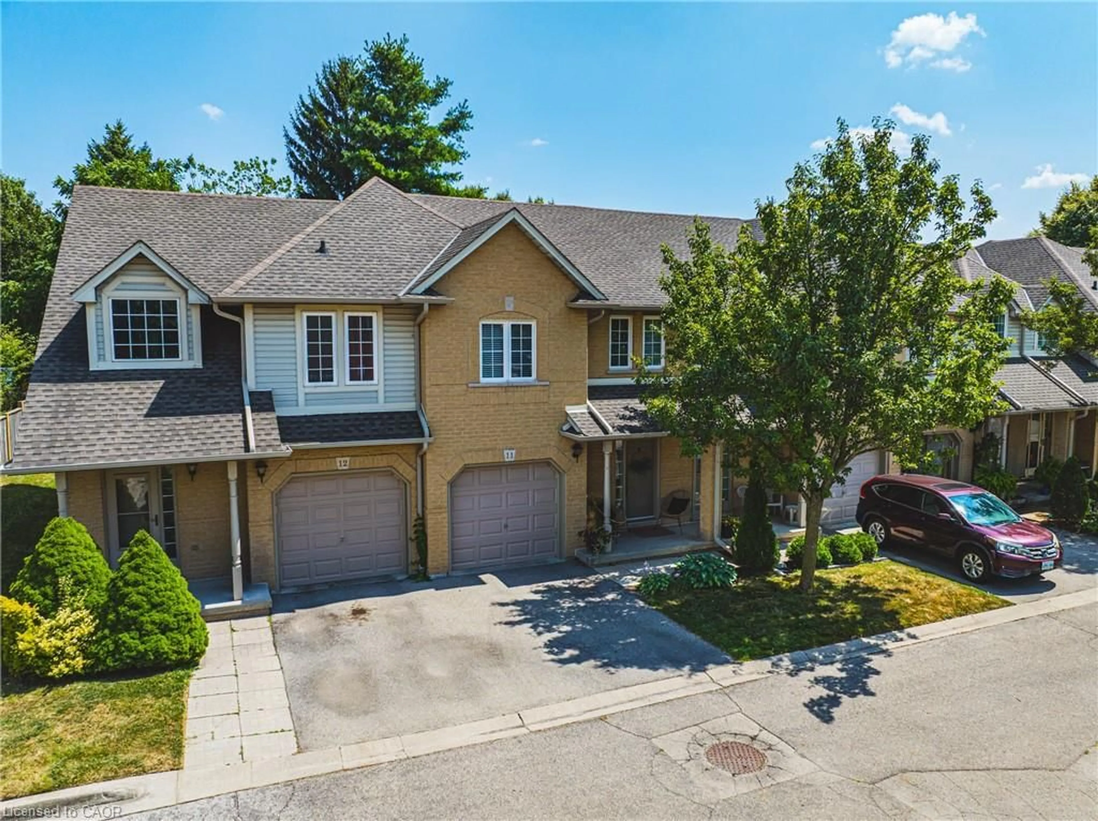 A pic from outside/outdoor area/front of a property/back of a property/a pic from drone, street for 819 Upper Paradise Rd #11, Hamilton Ontario L9C 5R1