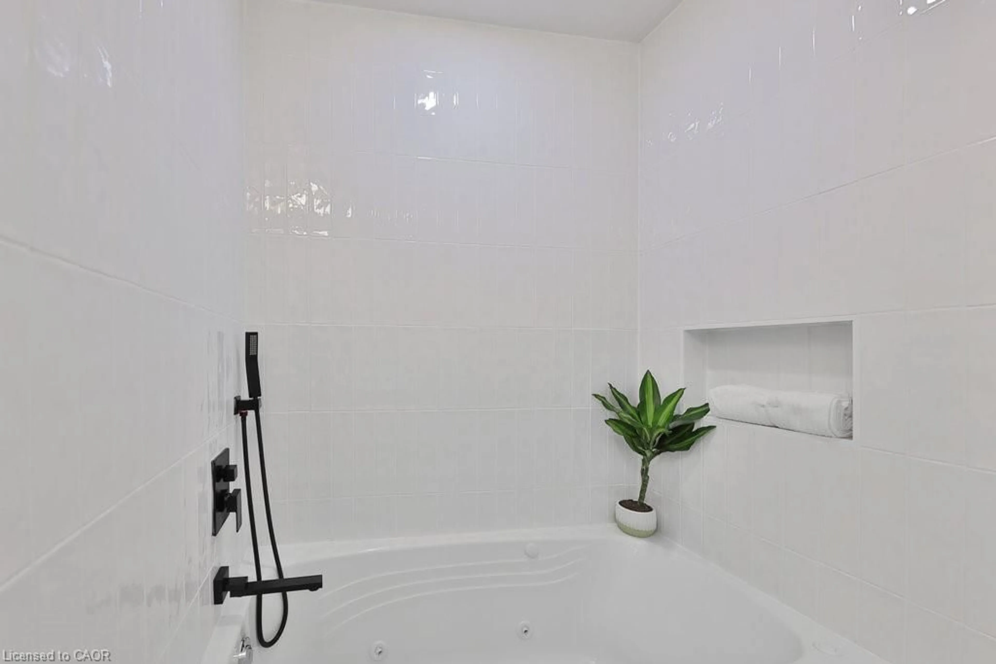 A pic of a room for 1130 Cawthra Rd #48, Mississauga Ontario L5G 4V7