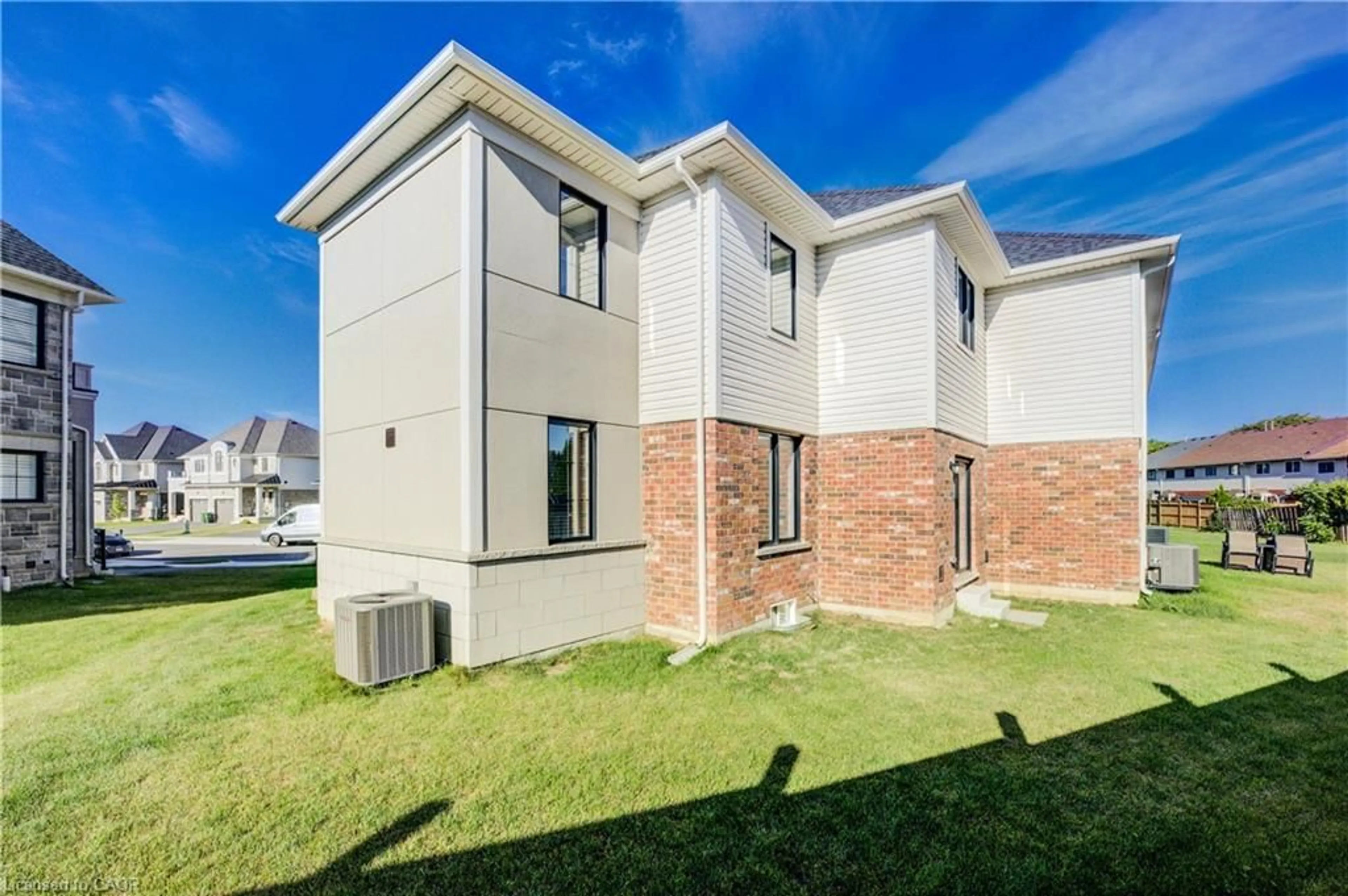 Home with brick exterior material, building for 43 Genoa Drive Dr, Hamilton Ontario L9B 0K1