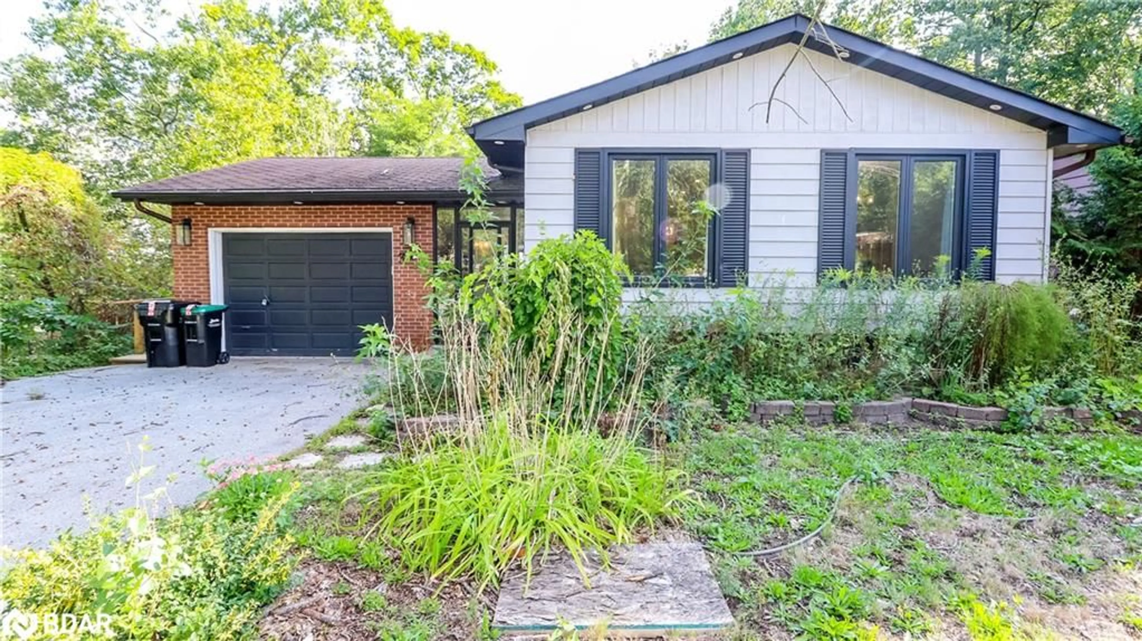 Home with brick exterior material, street for 311 Anne St, Barrie Ontario L4N 5M7
