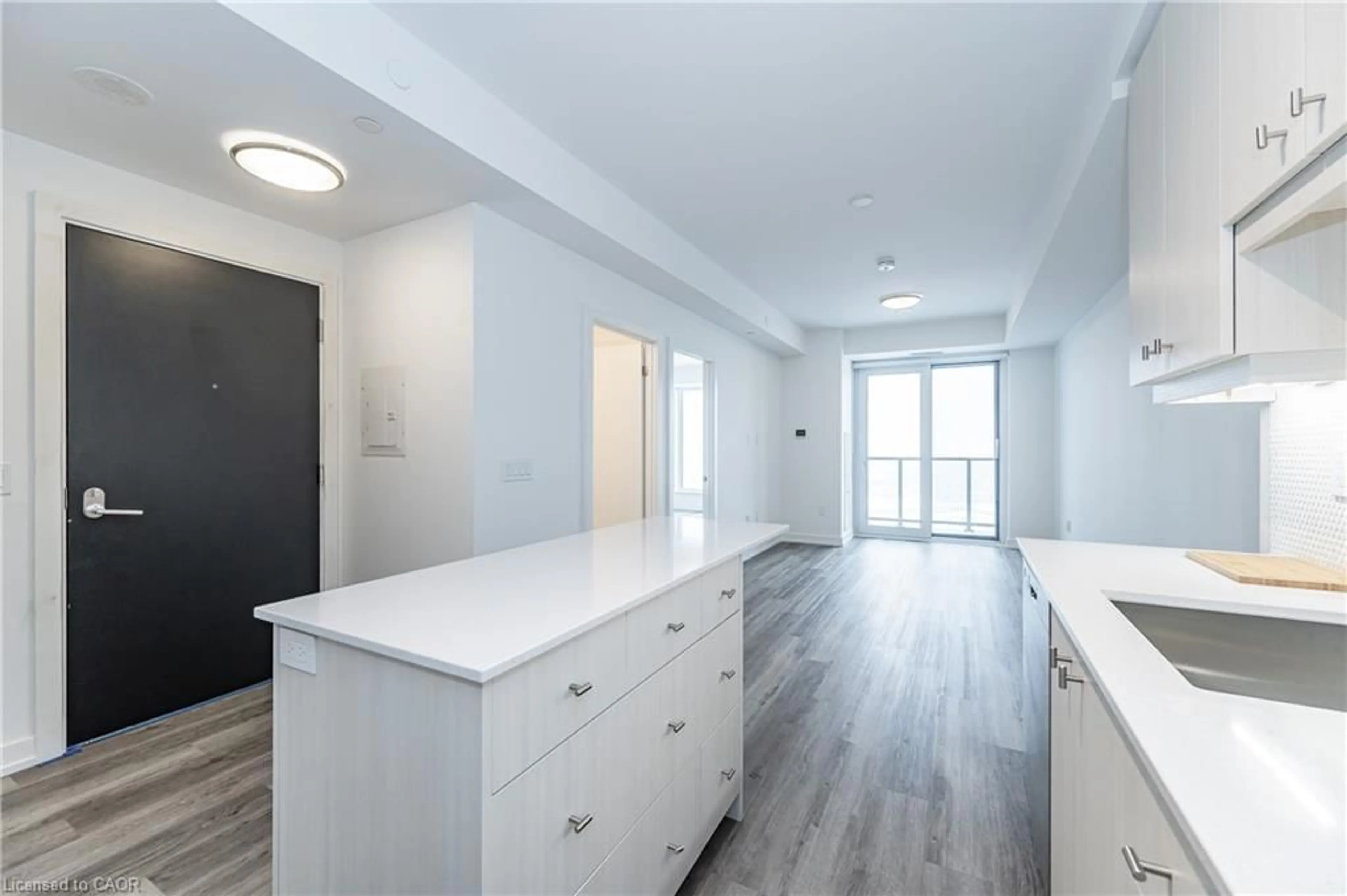Open concept kitchen, unknown for 15 Wellington St #907, Kitchener Ontario N2G 0E4
