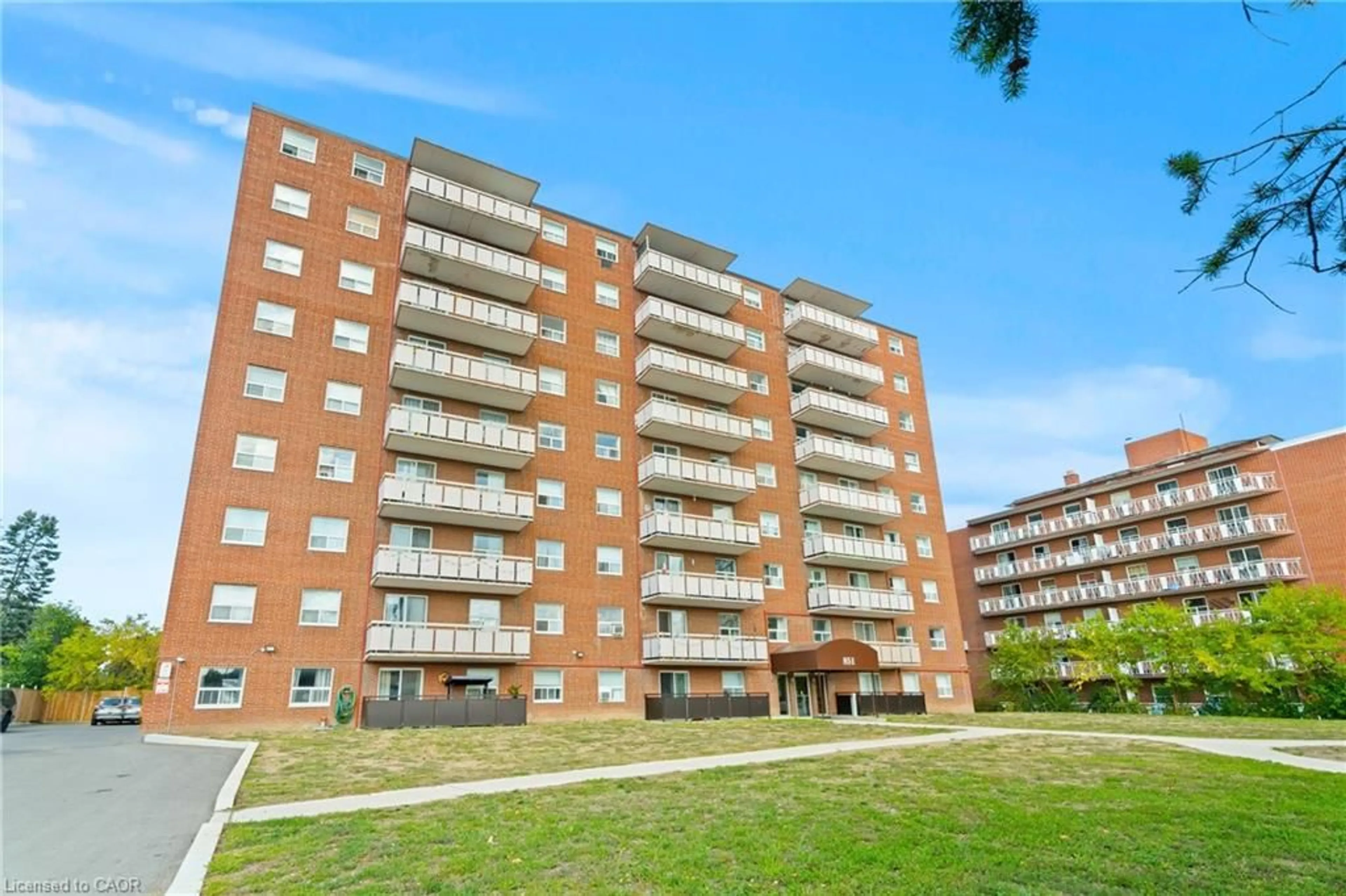 Unknown for 851 Queenston Rd #505, Stoney Creek Ontario L8G 1B4