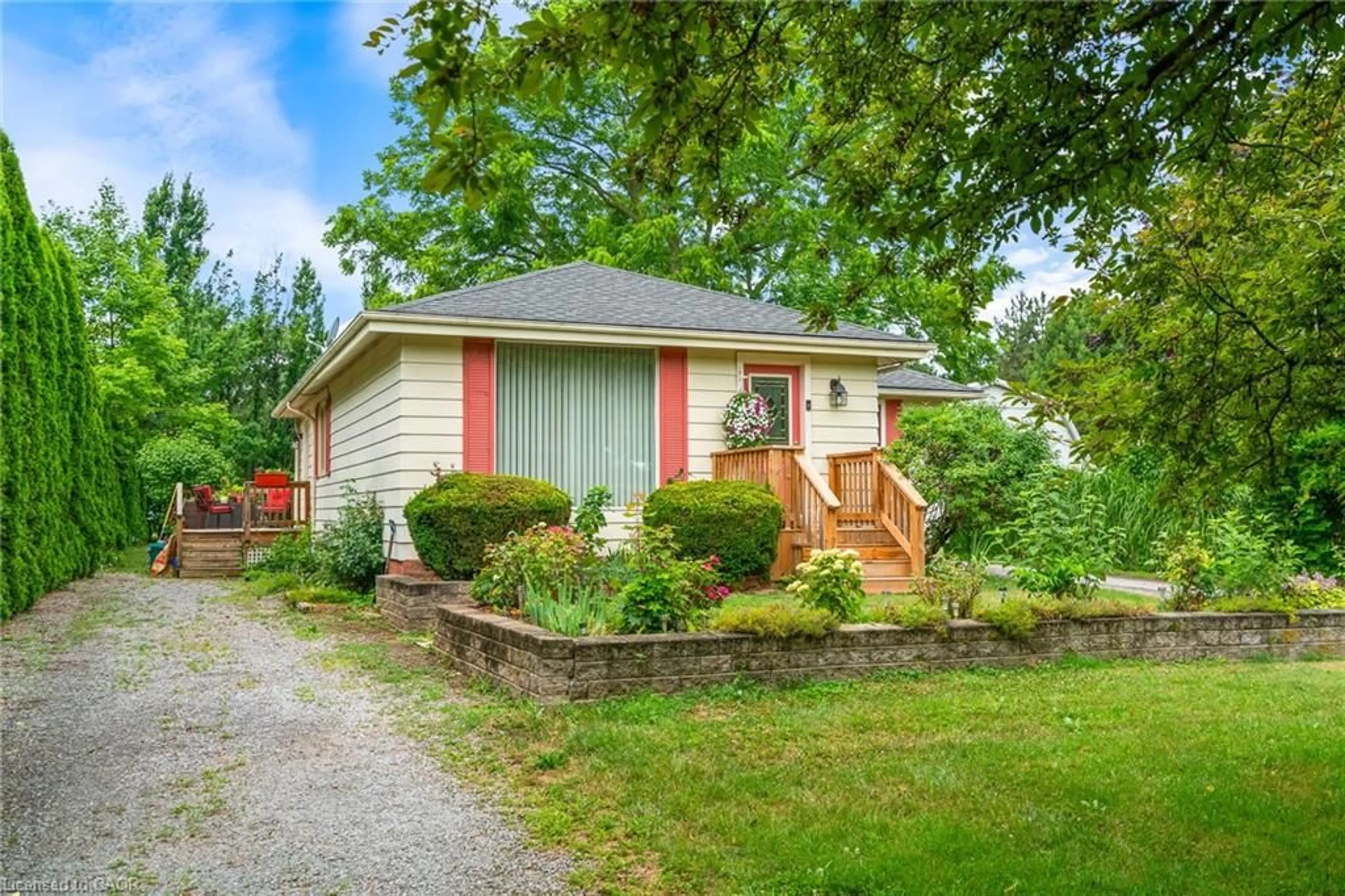 Unknown for 15756 Niagara Pky, Niagara-on-the-Lake Ontario L0S 1J0
