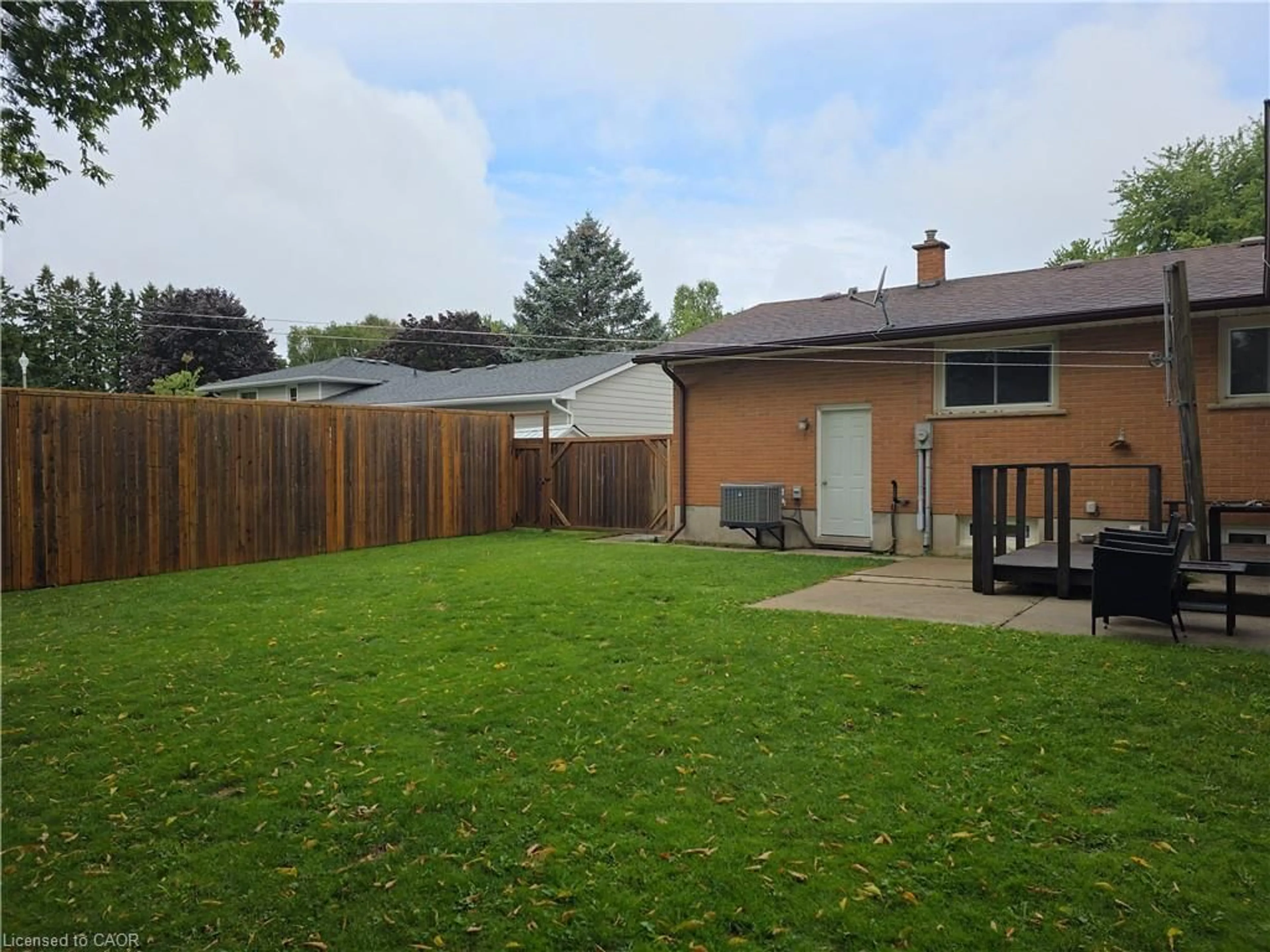 Patio, street for 2 Kilberg Crt, Listowel Ontario N4W 1P1