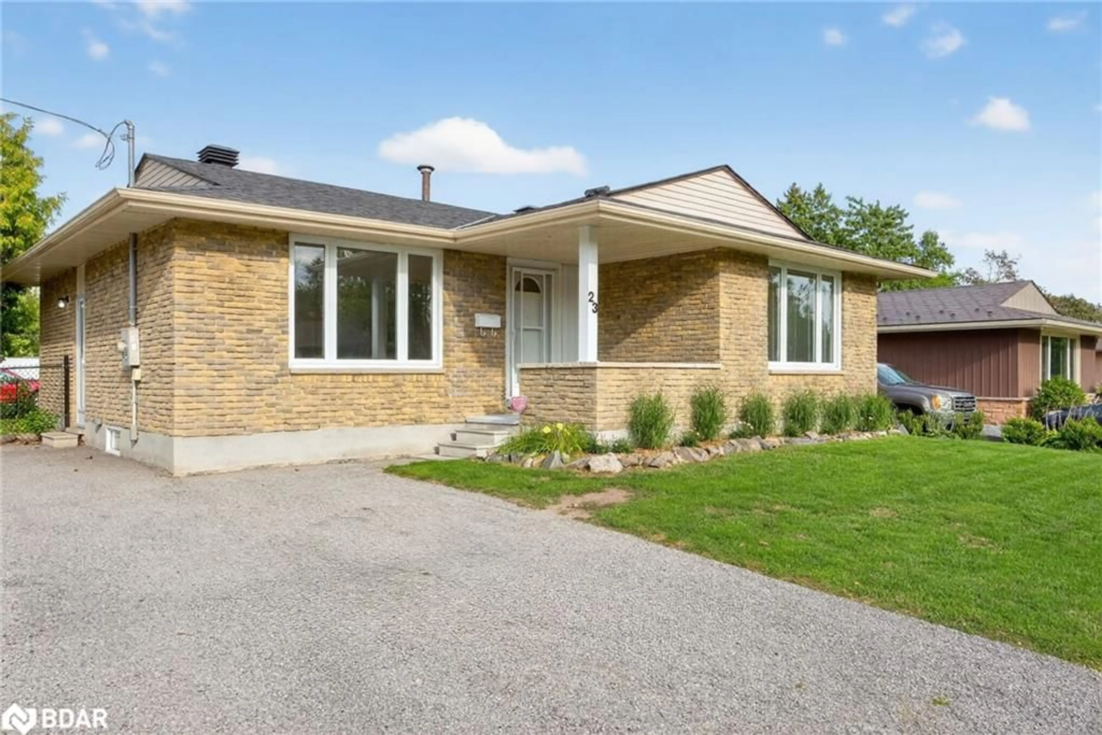 Home with brick exterior material, street for 23 Janine St, Barrie Ontario L4M 3K5