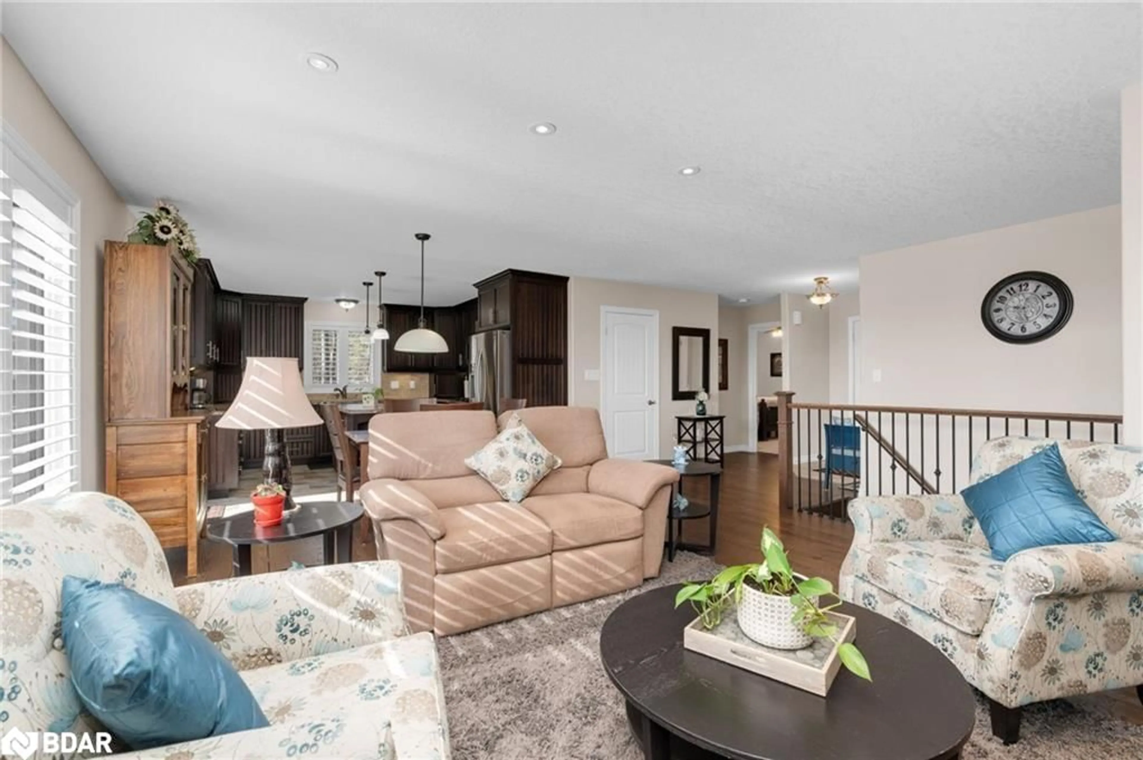 Living room with furniture, unknown for 5305 Line 7 North, Oro-Medonte Ontario L0K 1N0