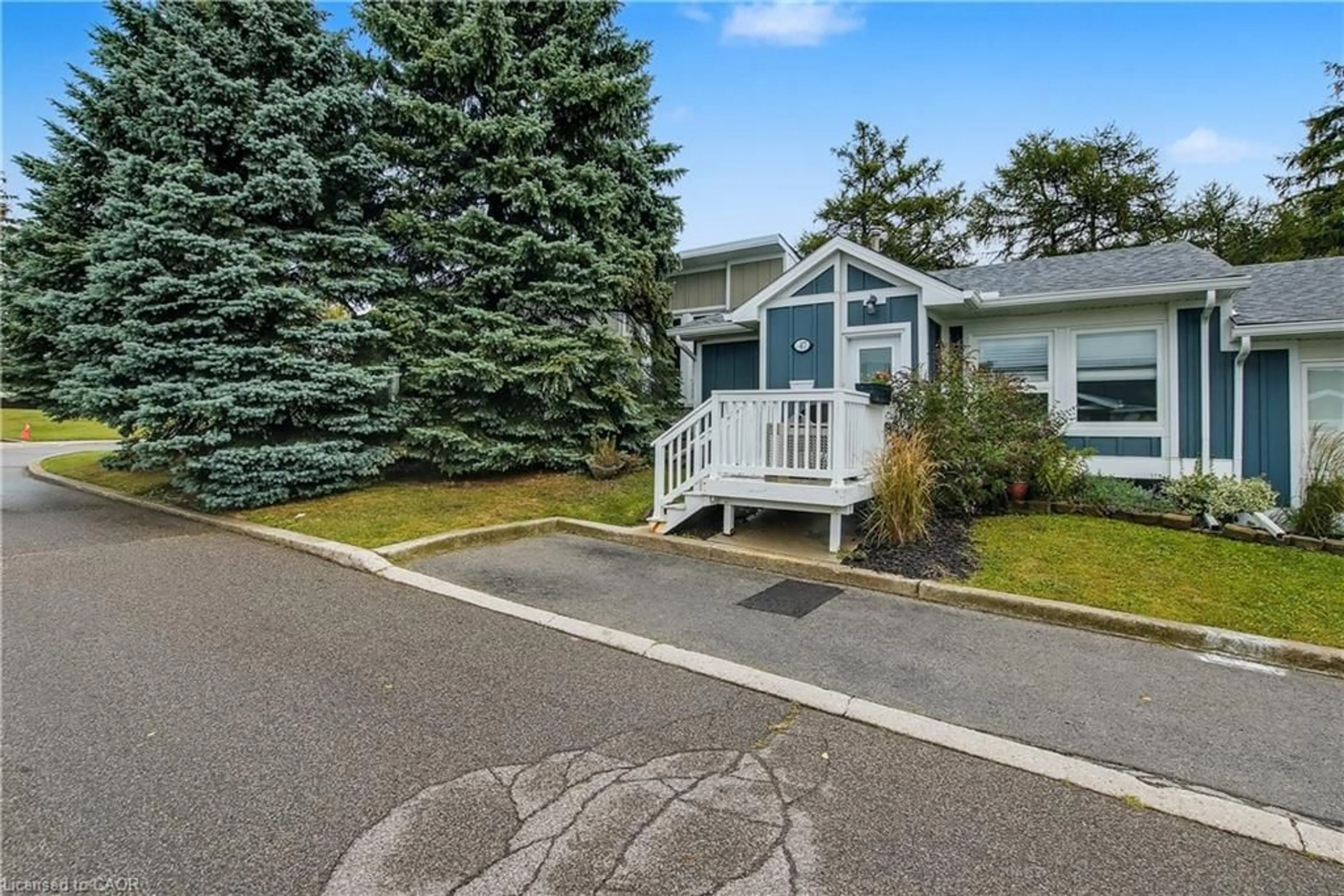Home with vinyl exterior material, street for 47 Bishop Reding Trail, Hamilton Ontario L9B 2L7
