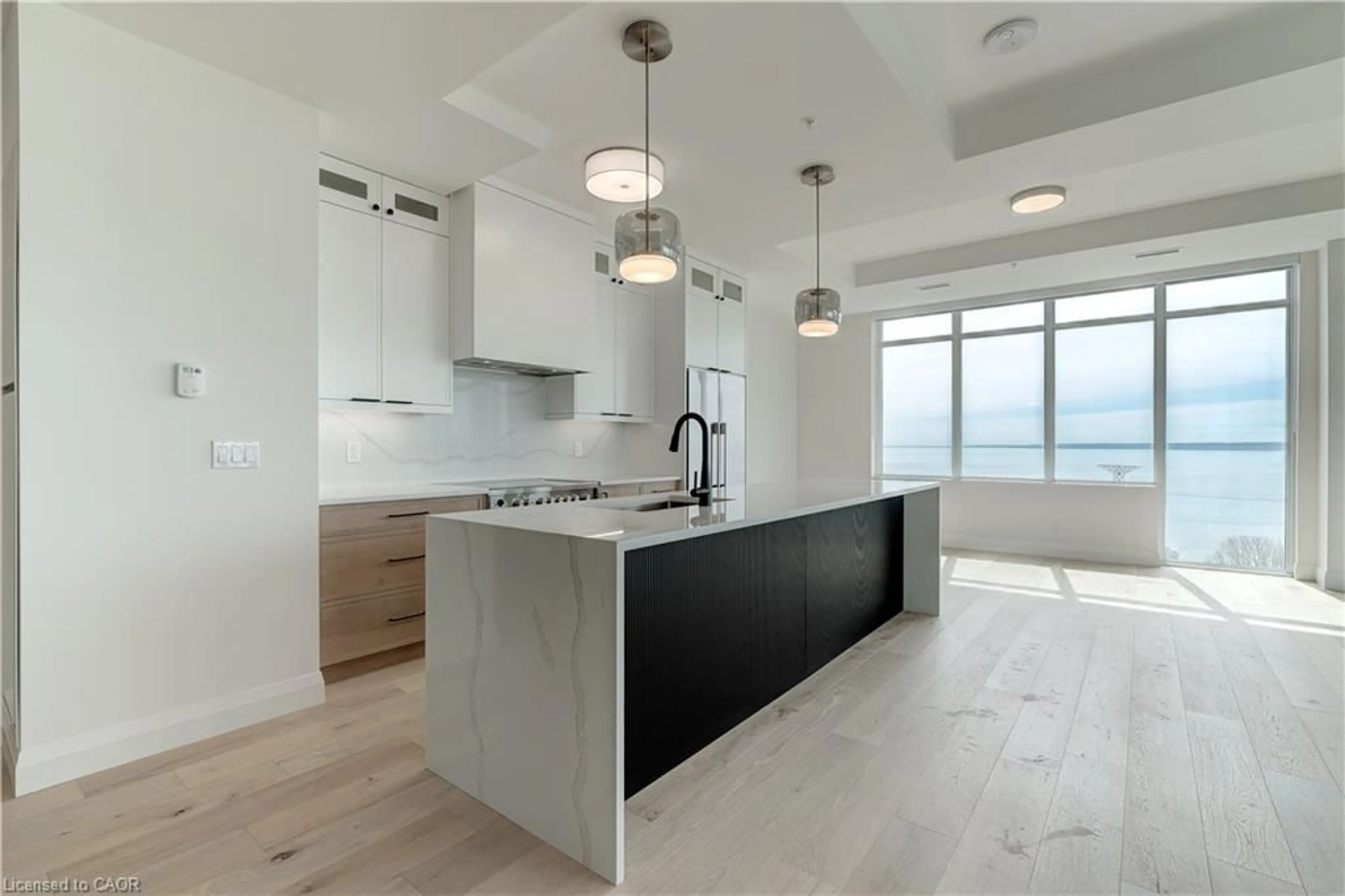 Open concept kitchen, ceramic/tile floor for 500 Brock Ave #2005, Burlington Ontario L7S 0A5