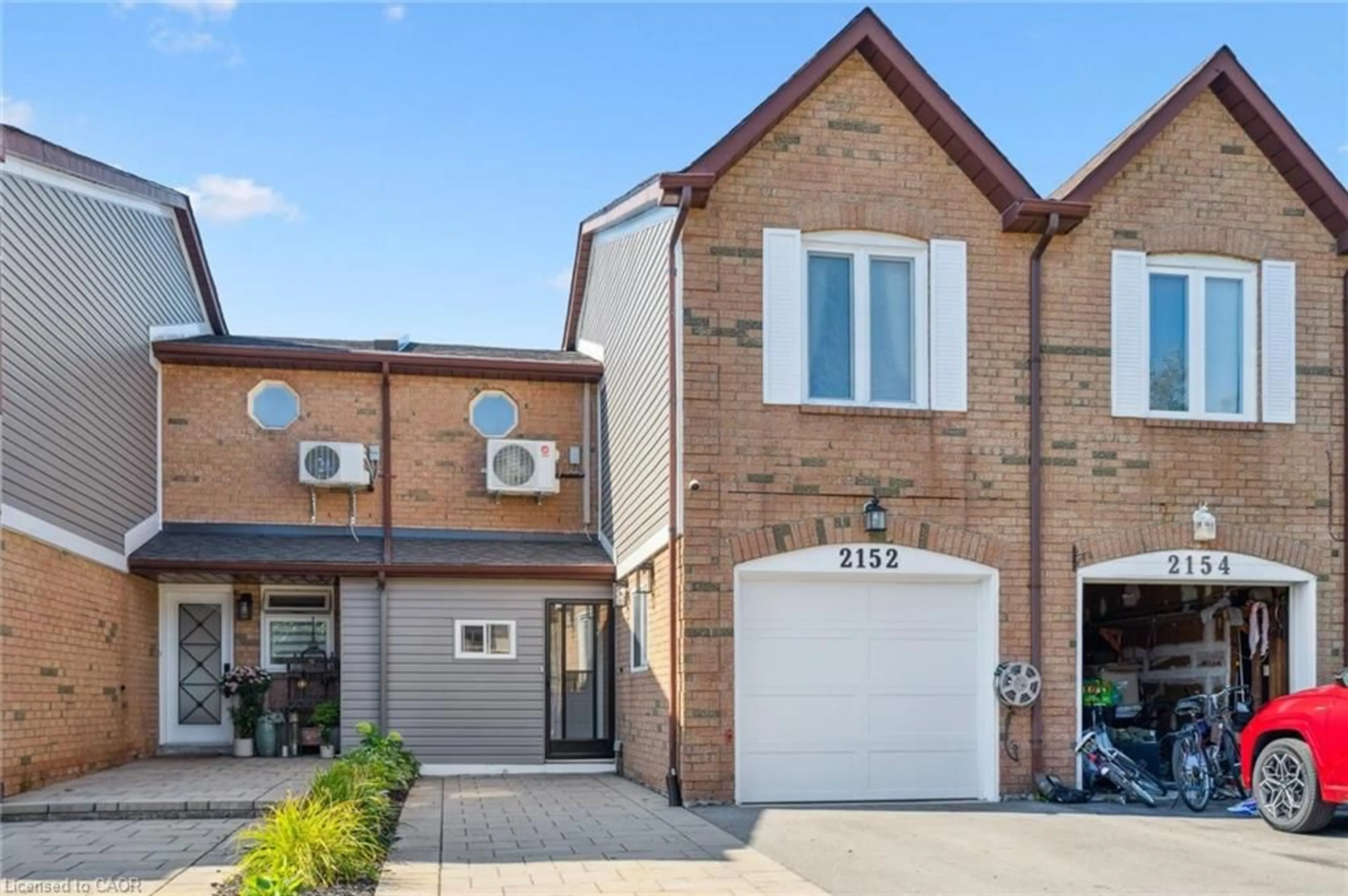 Home with brick exterior material, street for 2152 Pelee Blvd, Oakville Ontario L6H 4C8