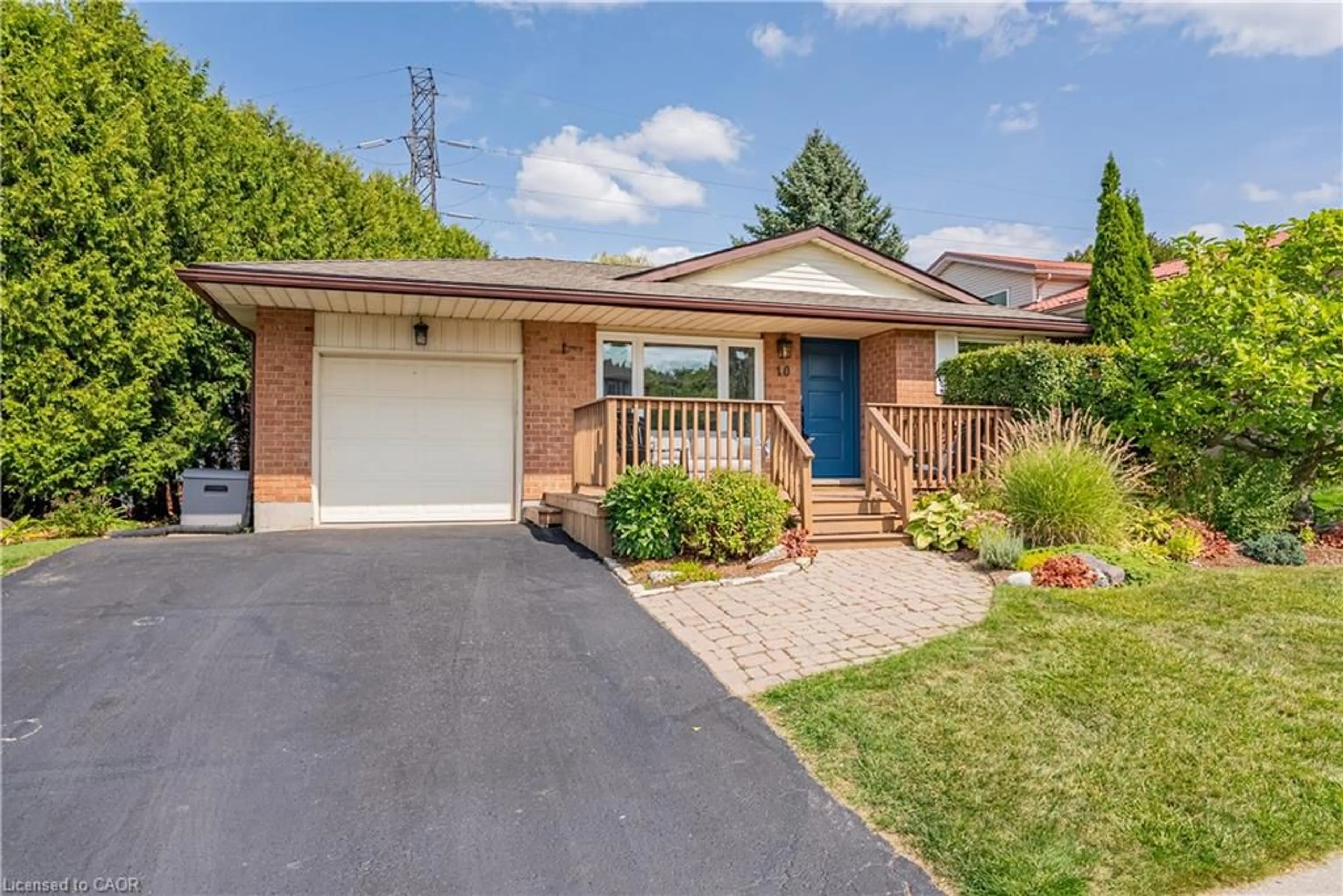 Home with brick exterior material, street for 10 Stonehenge Pl, Kitchener Ontario N2N 2N1