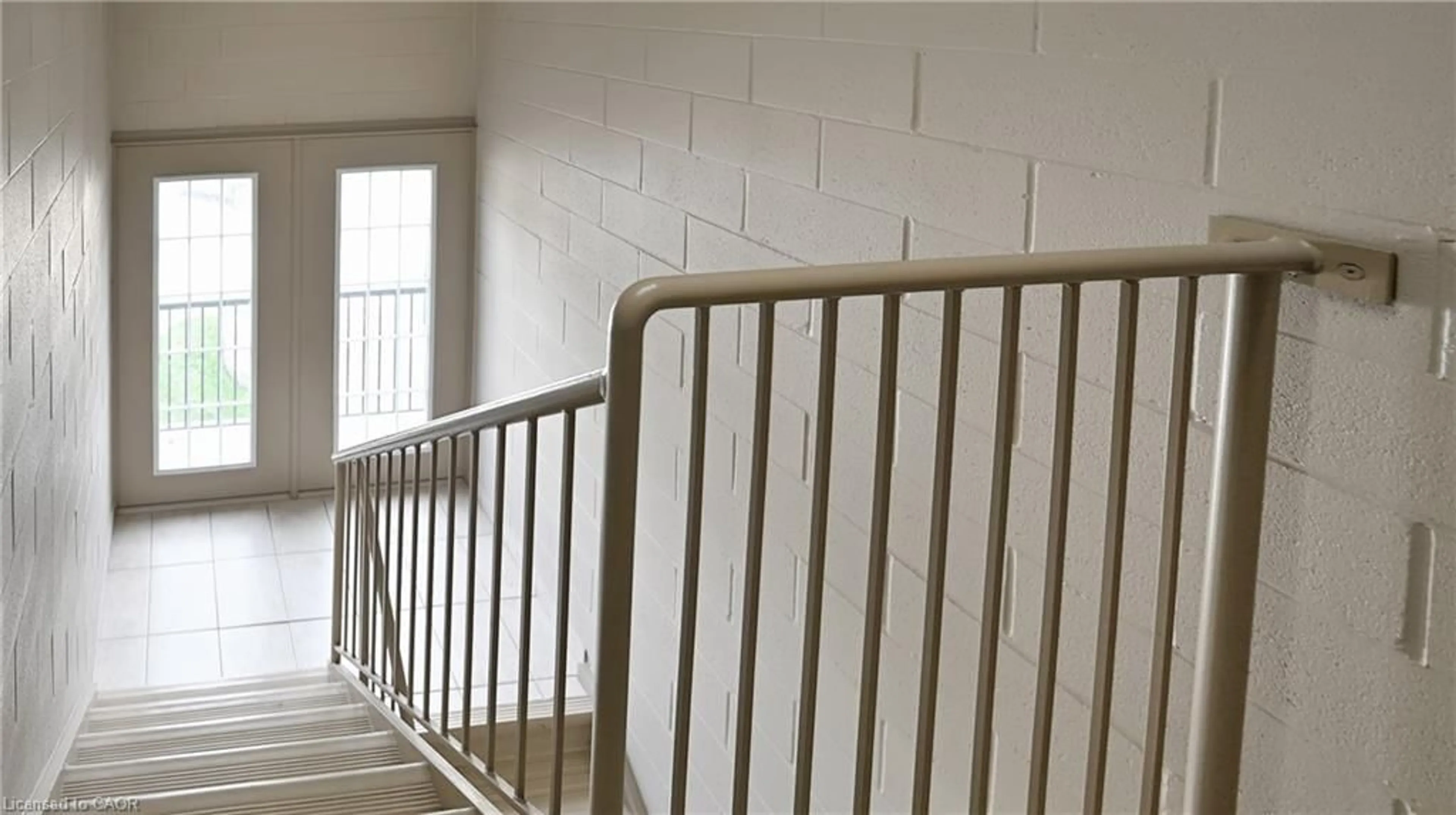 Unknown for 950 Highland Rd #6, Kitchener Ontario N2N 0A5