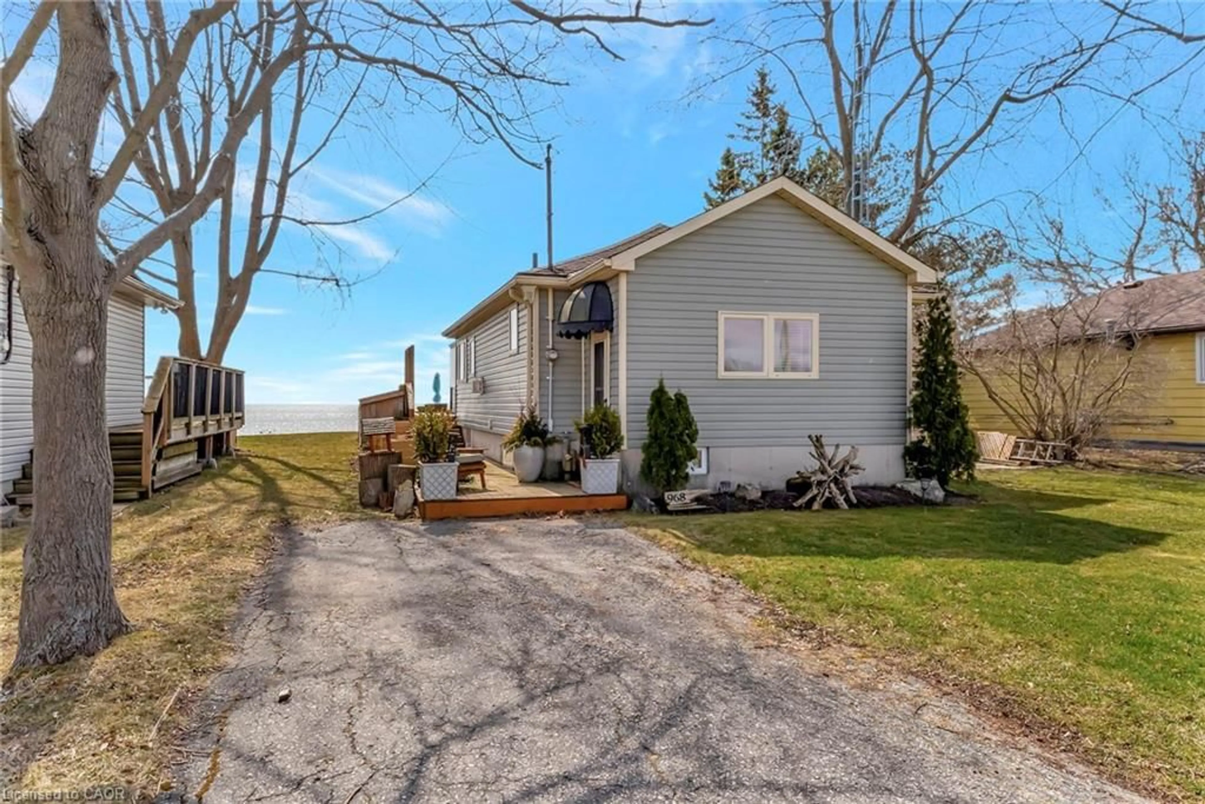 Unknown for 968 South Coast Dr, Selkirk Ontario N0A 1L0