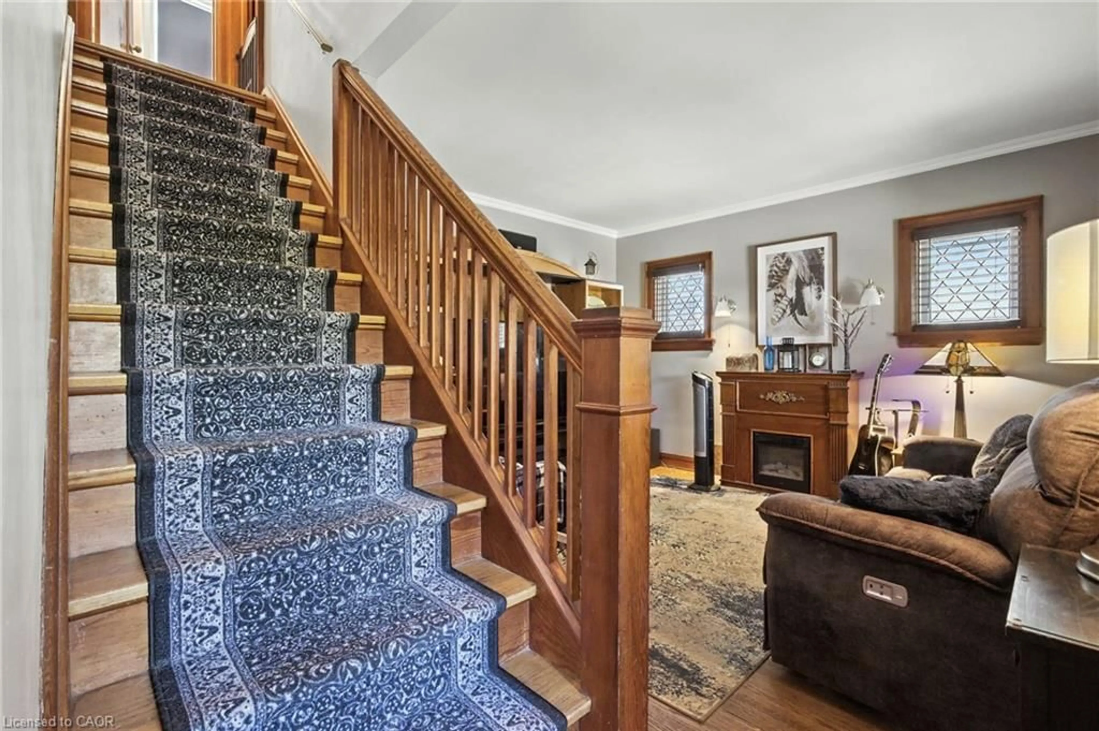 Stairs for 4 Lincoln Ave, St. Catharines Ontario L2P 2H9