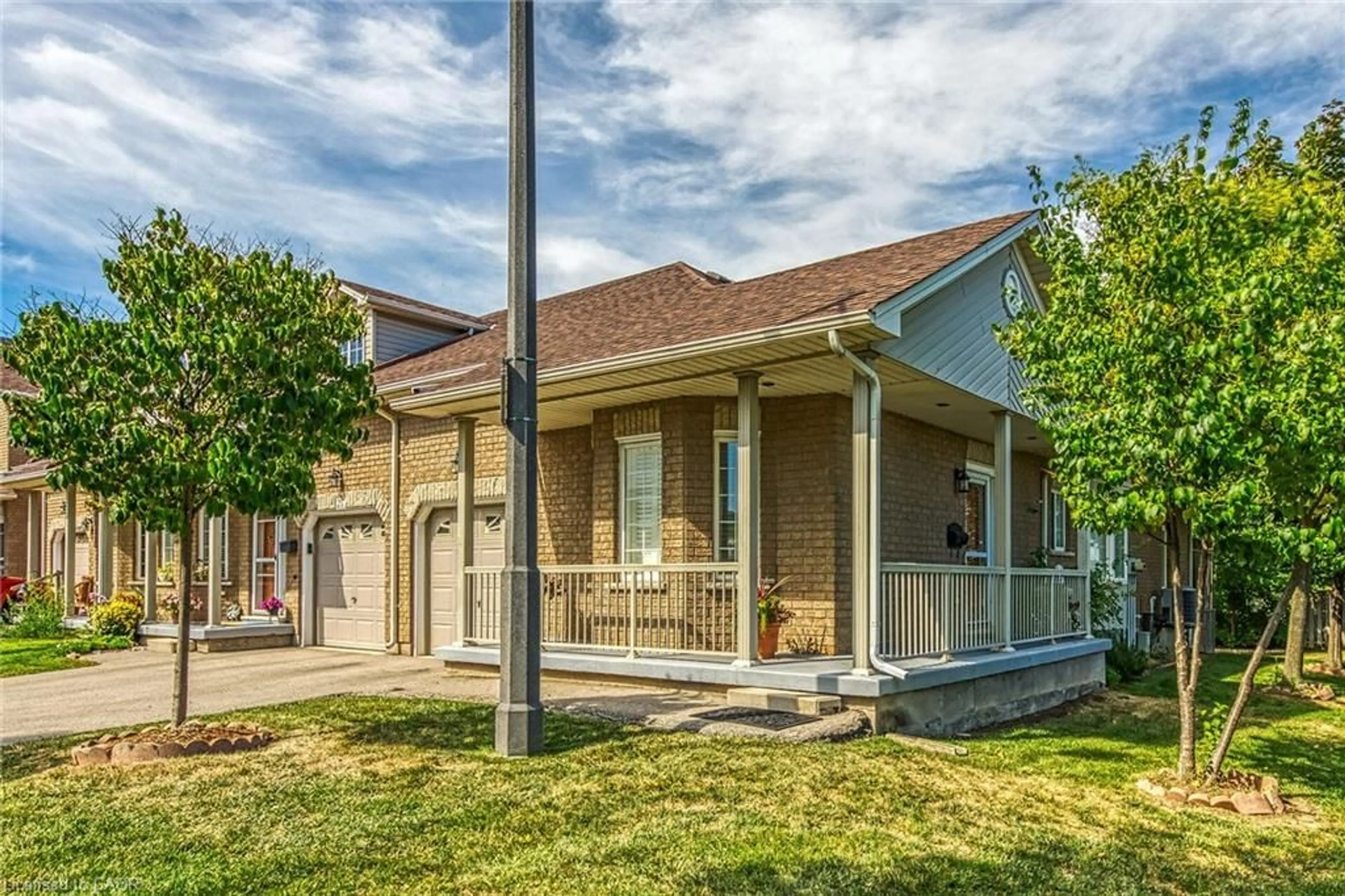 Home with vinyl exterior material, street for 213 Nash Rd #22, Hamilton Ontario L8K 6S2