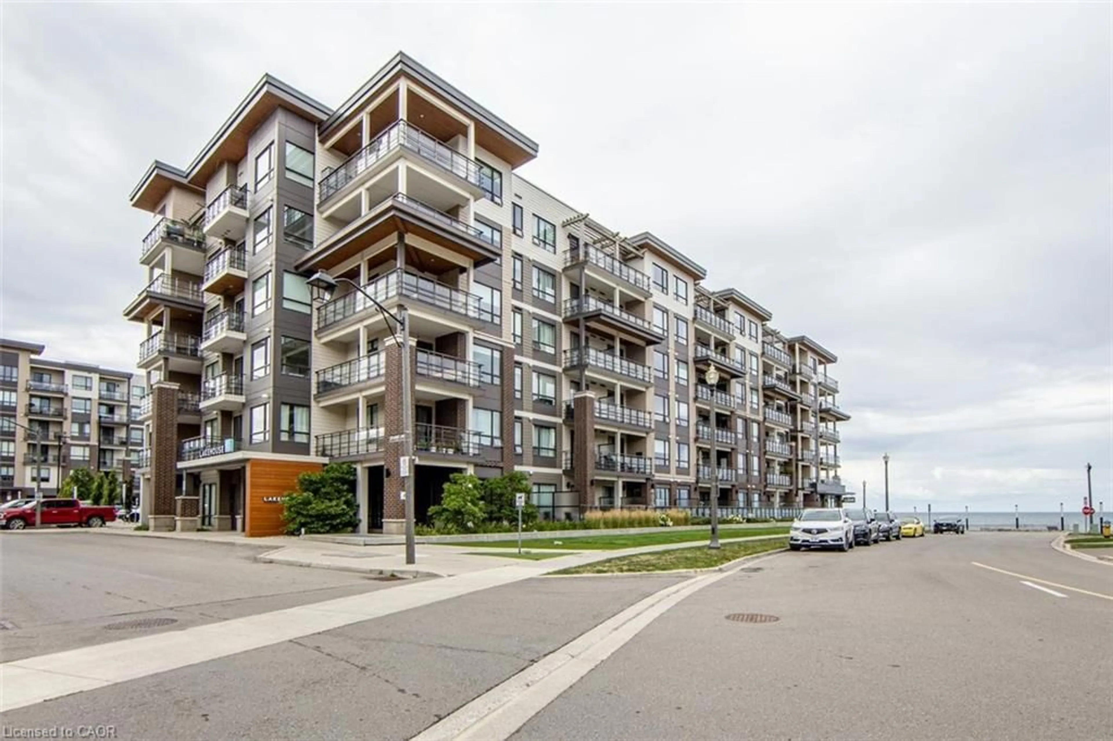 Unknown for 10 Esplanade Lane #313, Grimsby Ontario L3M 0H1