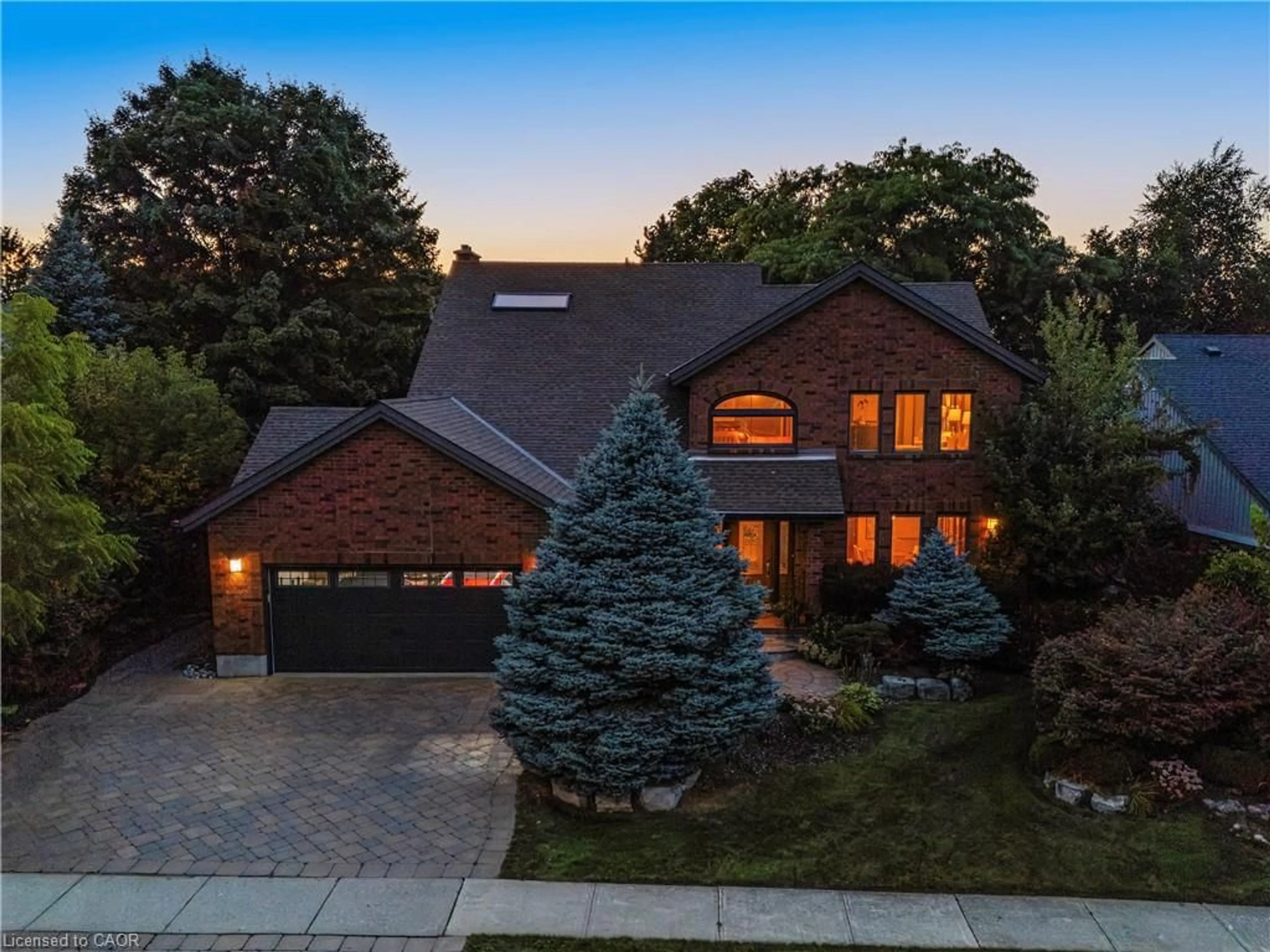 Home with brick exterior material, street for 325 Wyecroft Blvd, Waterloo Ontario N2T 2H3