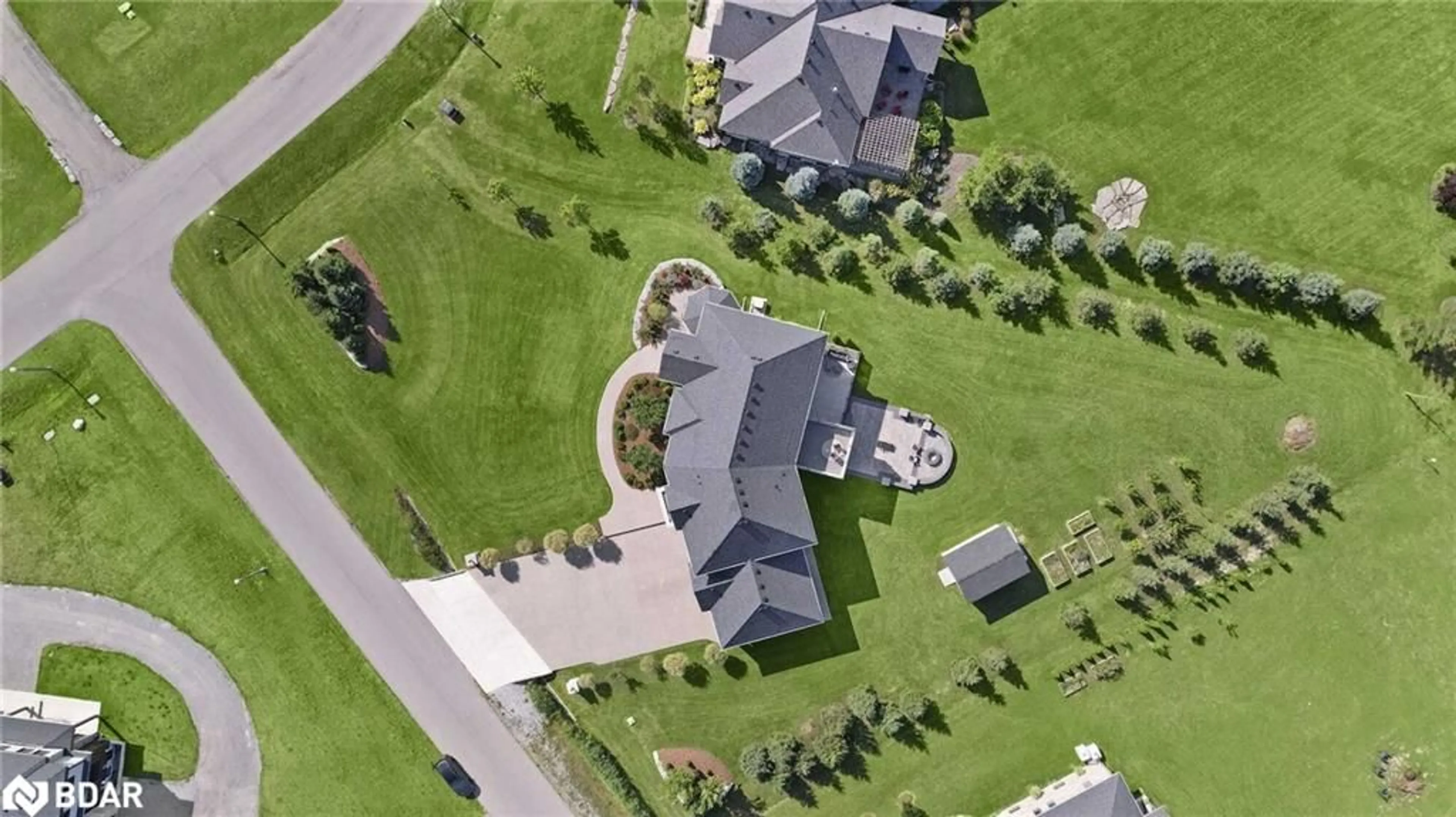 A pic from outside/outdoor area/front of a property/back of a property/a pic from drone, street for 5 Kramer Crt, York Ontario N0A 1R0