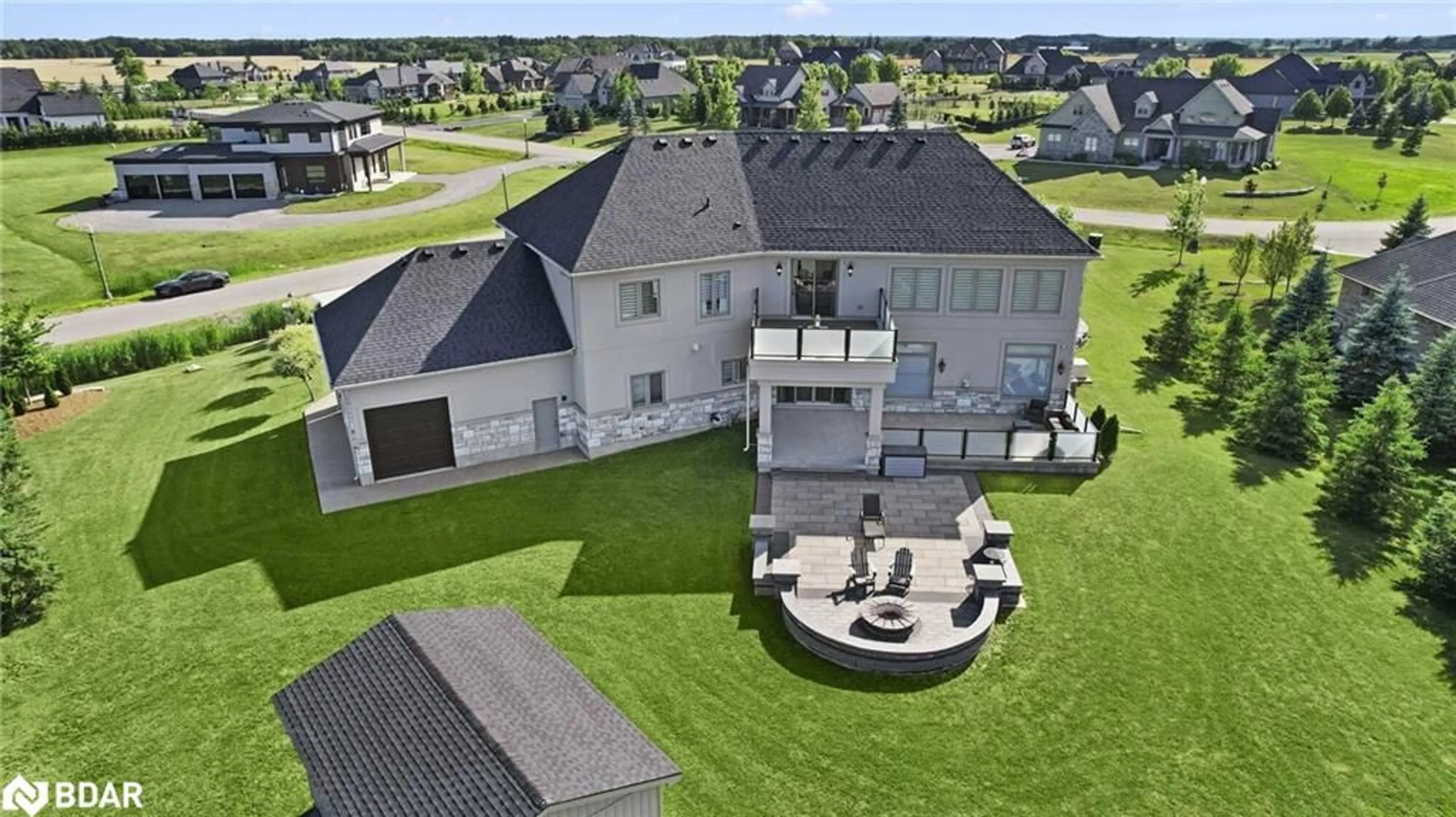 A pic from outside/outdoor area/front of a property/back of a property/a pic from drone, unknown for 5 Kramer Crt, York Ontario N0A 1R0