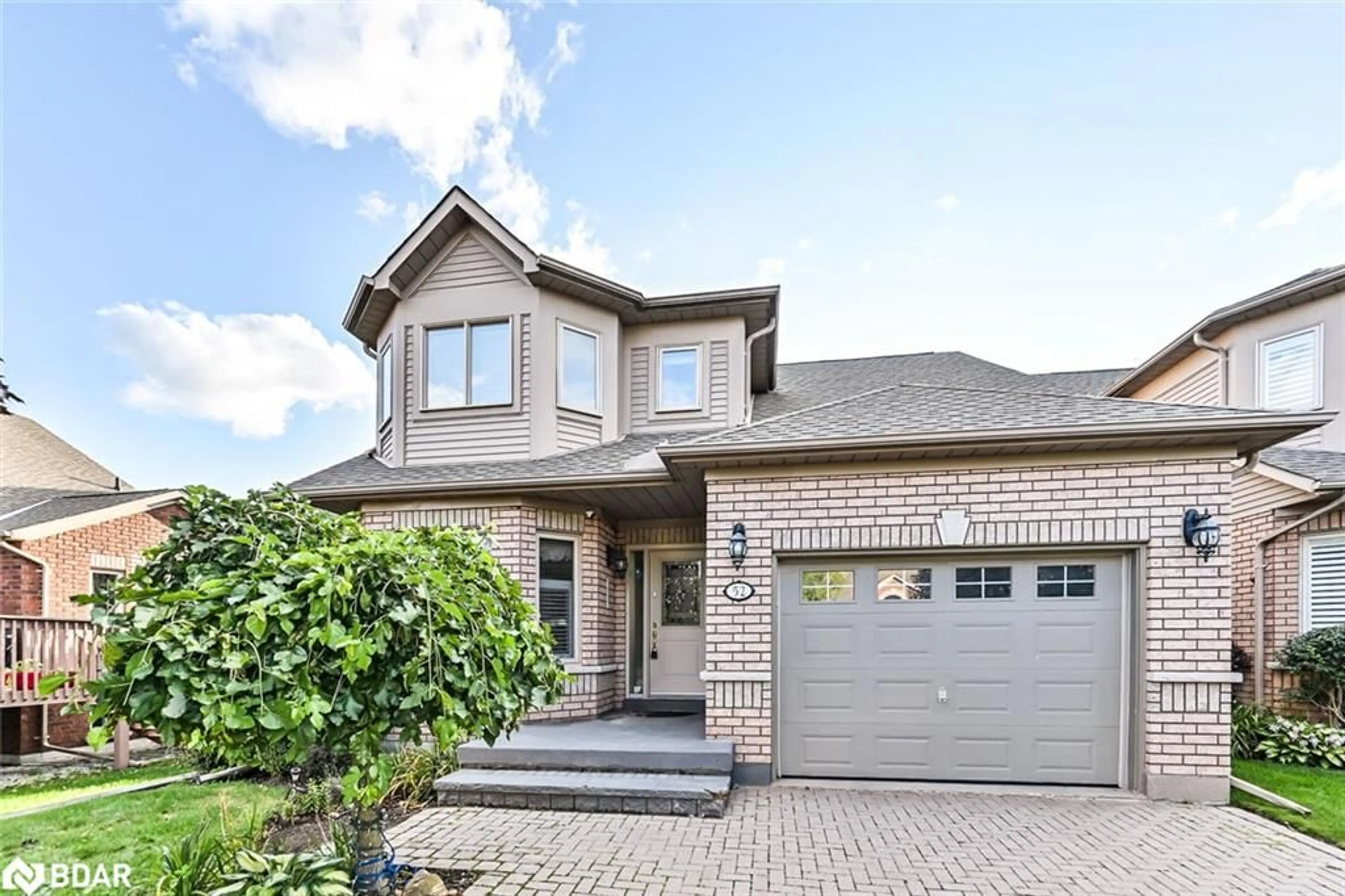 Home with brick exterior material, street for 52 Bella Vista Trail, Alliston Ontario L9R 2C6