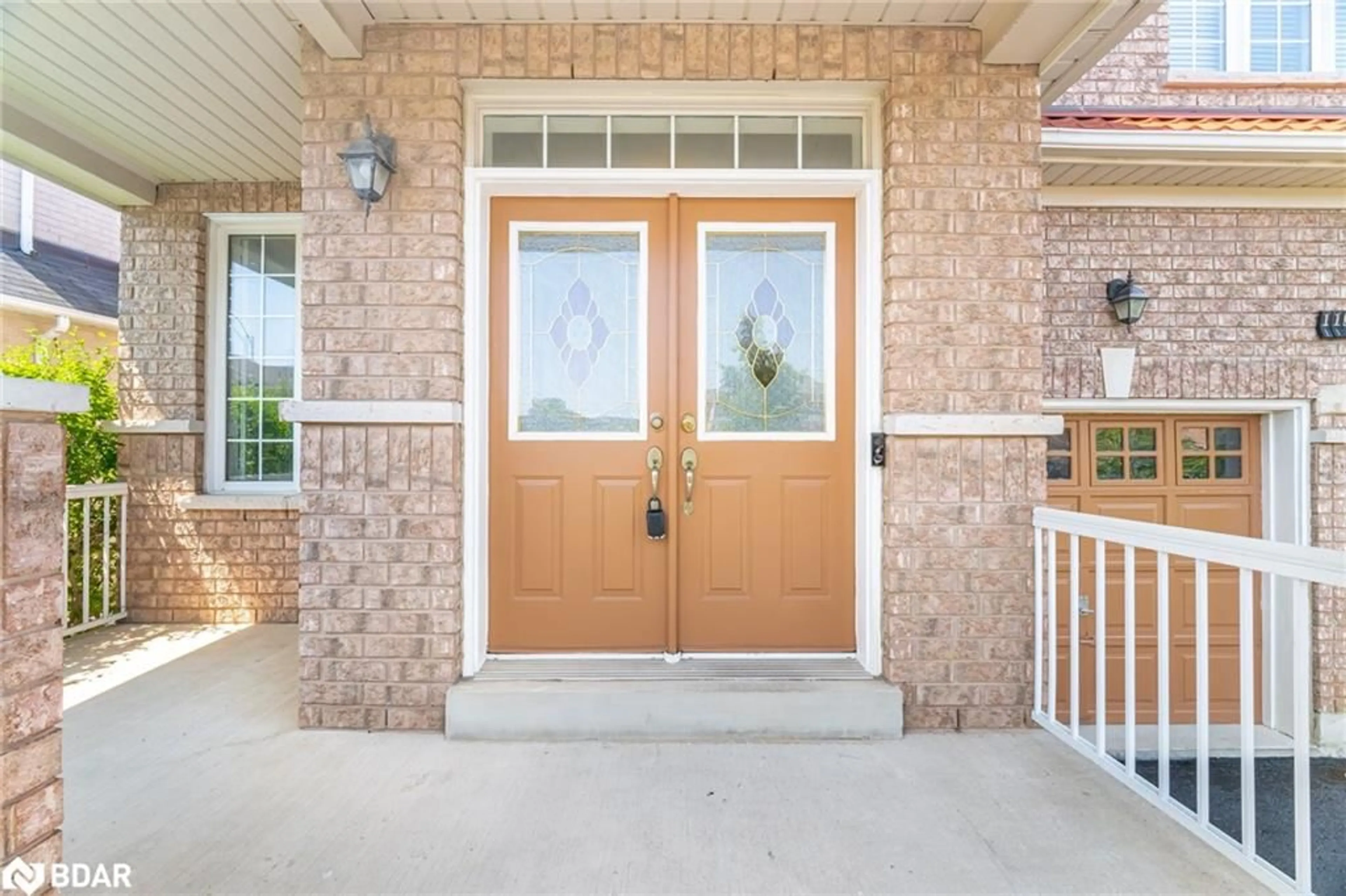 Indoor entryway for 110 Earlsbridge Blvd, Brampton Ontario L7A 3W7