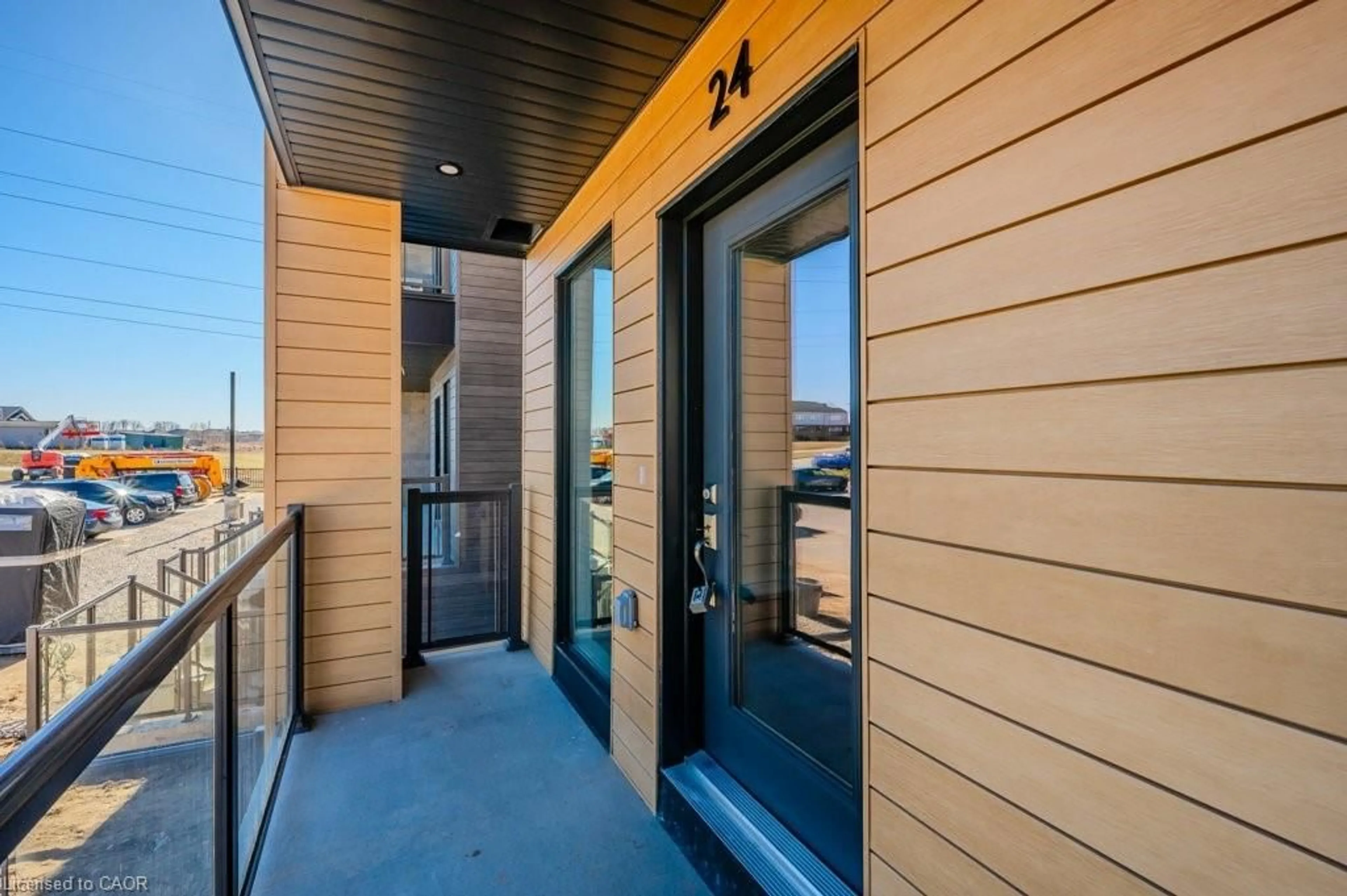 Indoor entryway for 261 Woodbine Ave #24, Kitchener Ontario N2R 0S7