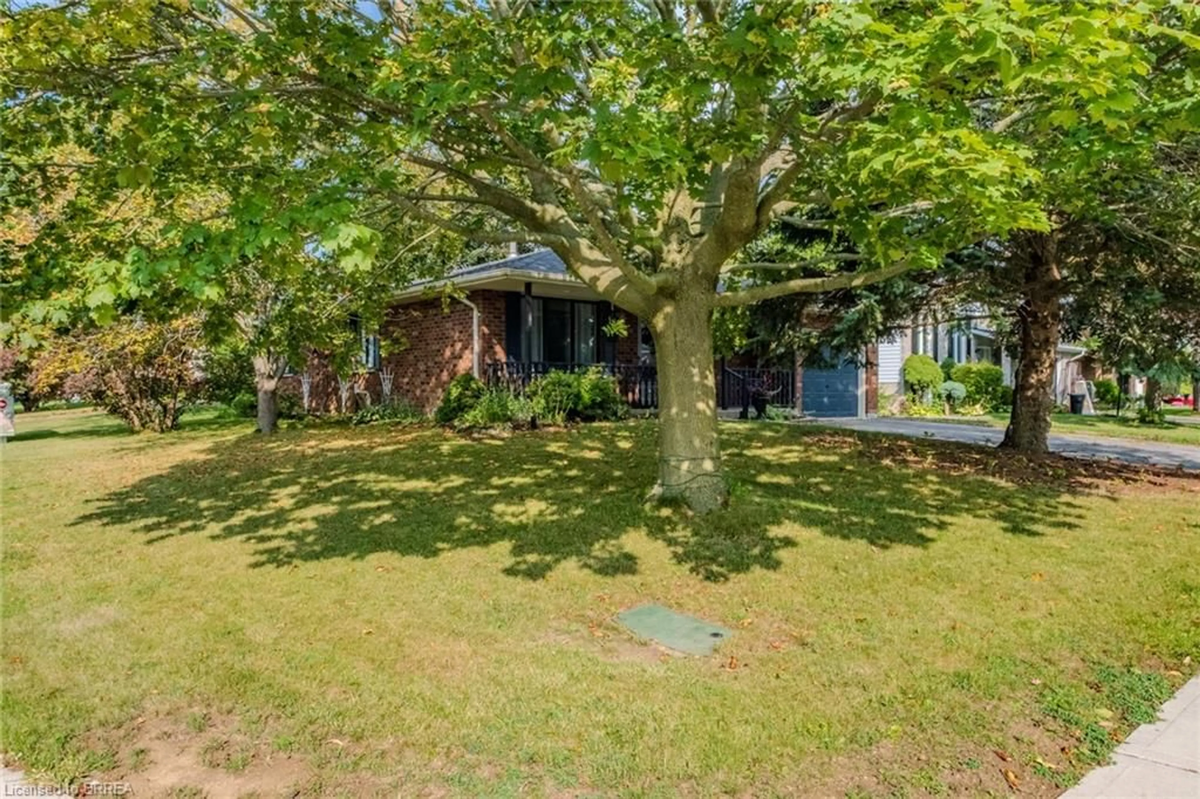 A pic from outside/outdoor area/front of a property/back of a property/a pic from drone, street for 57 Thompson Dr, Port Dover Ontario N0A 1N4