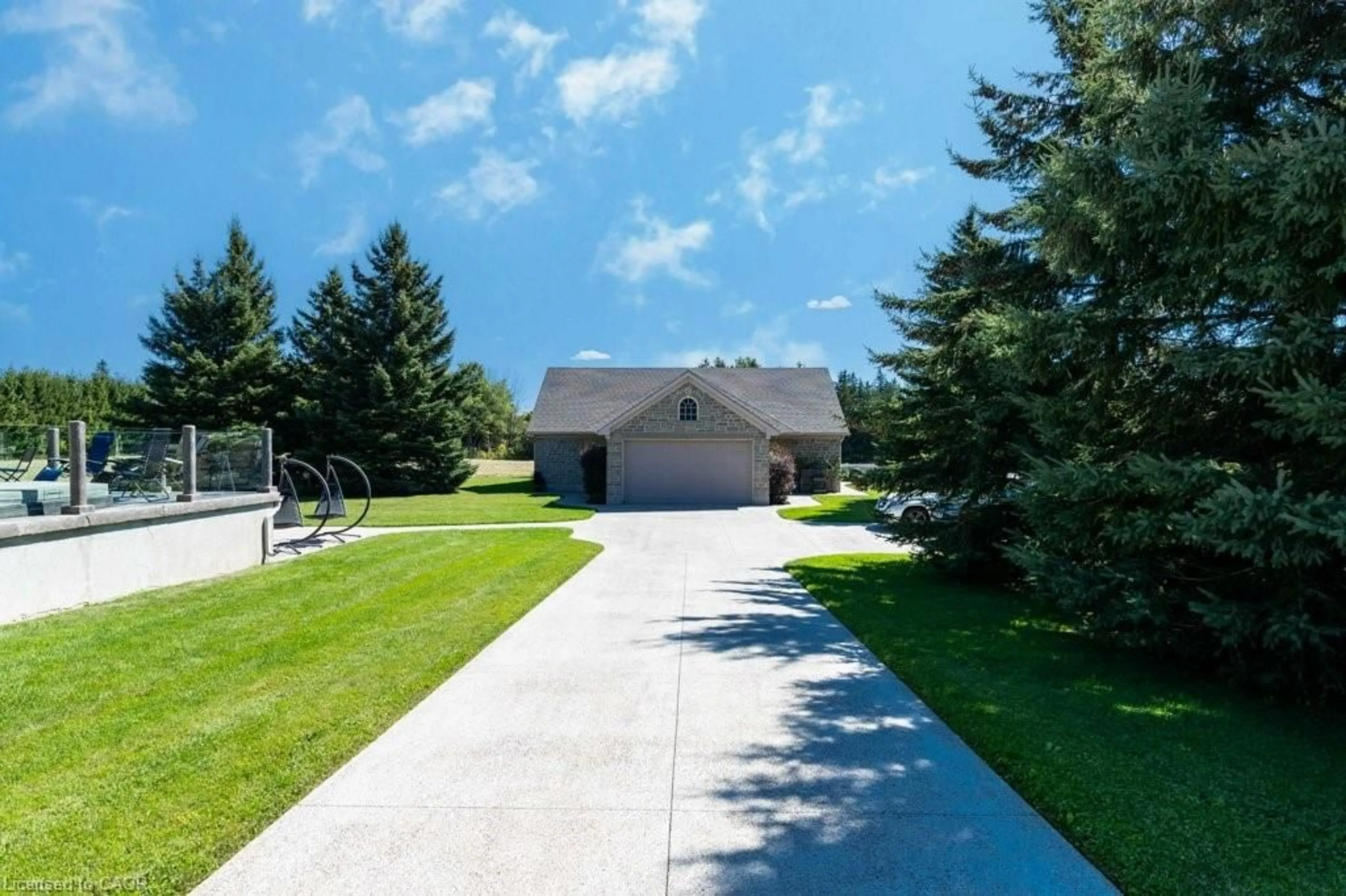A pic from outside/outdoor area/front of a property/back of a property/a pic from drone, street for 1825 Moser-Young Rd, Bamberg Ontario N0B 2T0