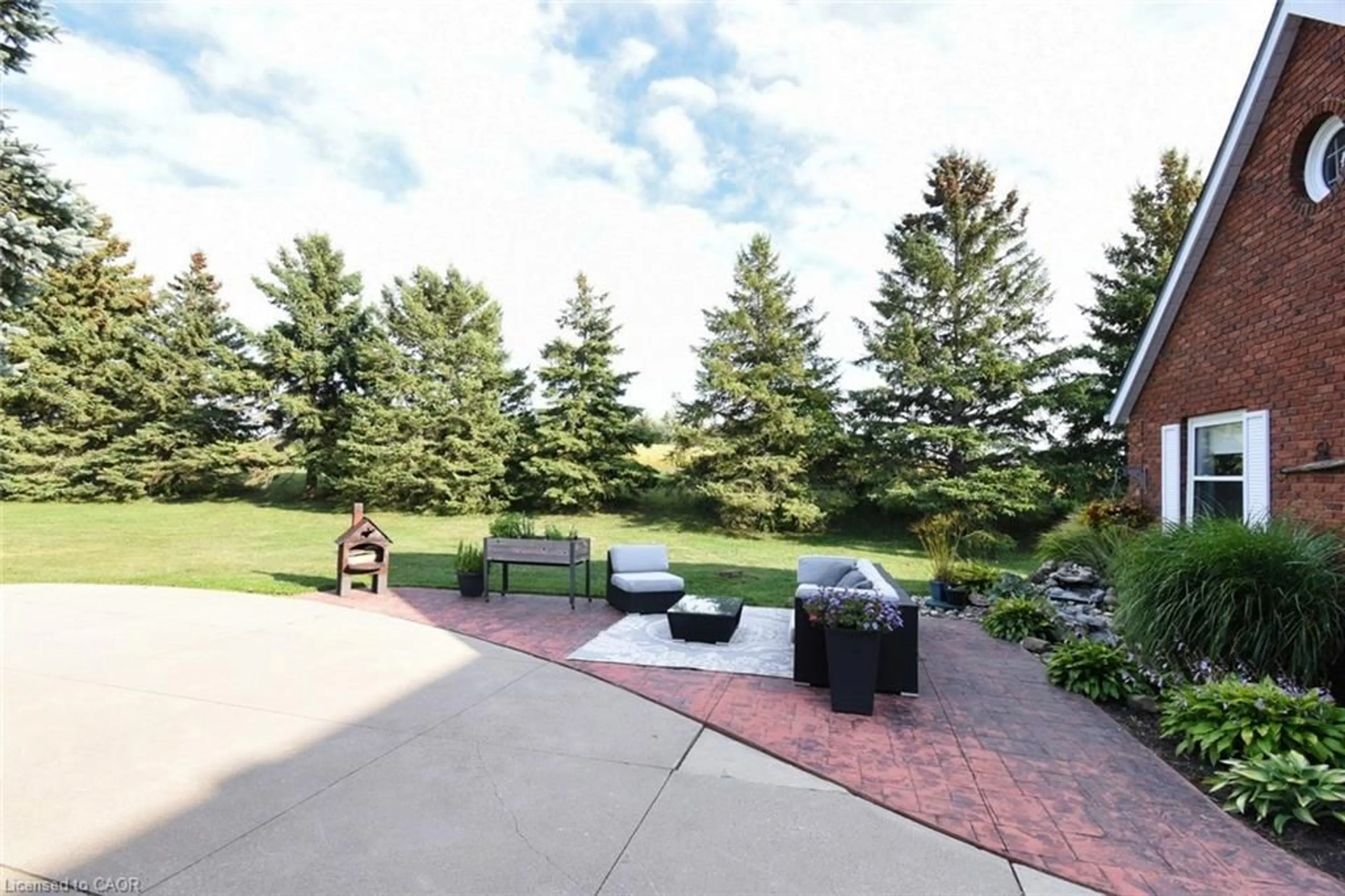 Patio, water/lake/river/ocean view for 1284 Highway 54 Hwy, Haldimand Ontario N3W 1V9
