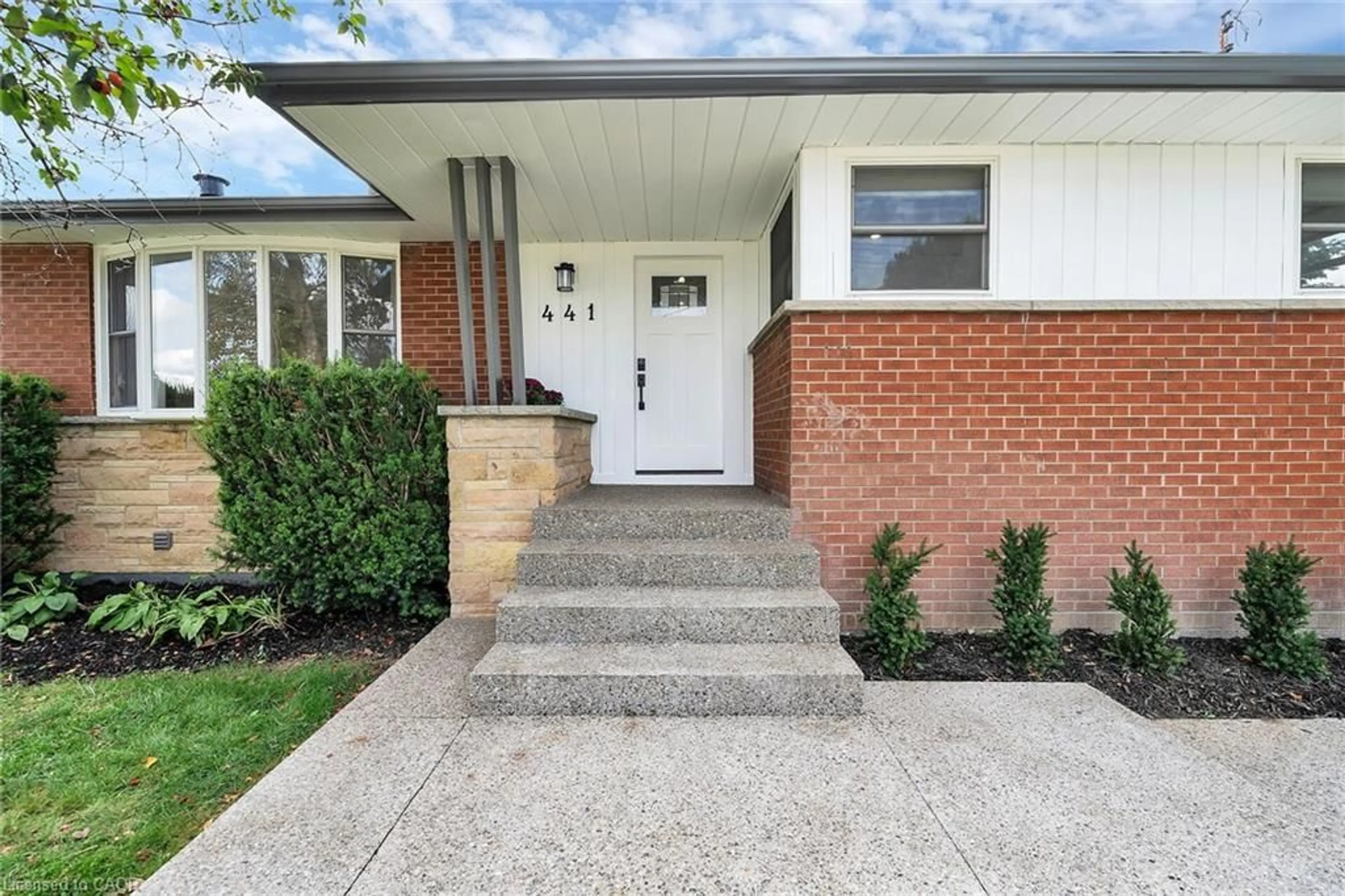Home with brick exterior material, street for 441 Elmwood Ave, Hamilton Ontario L9C 1V1