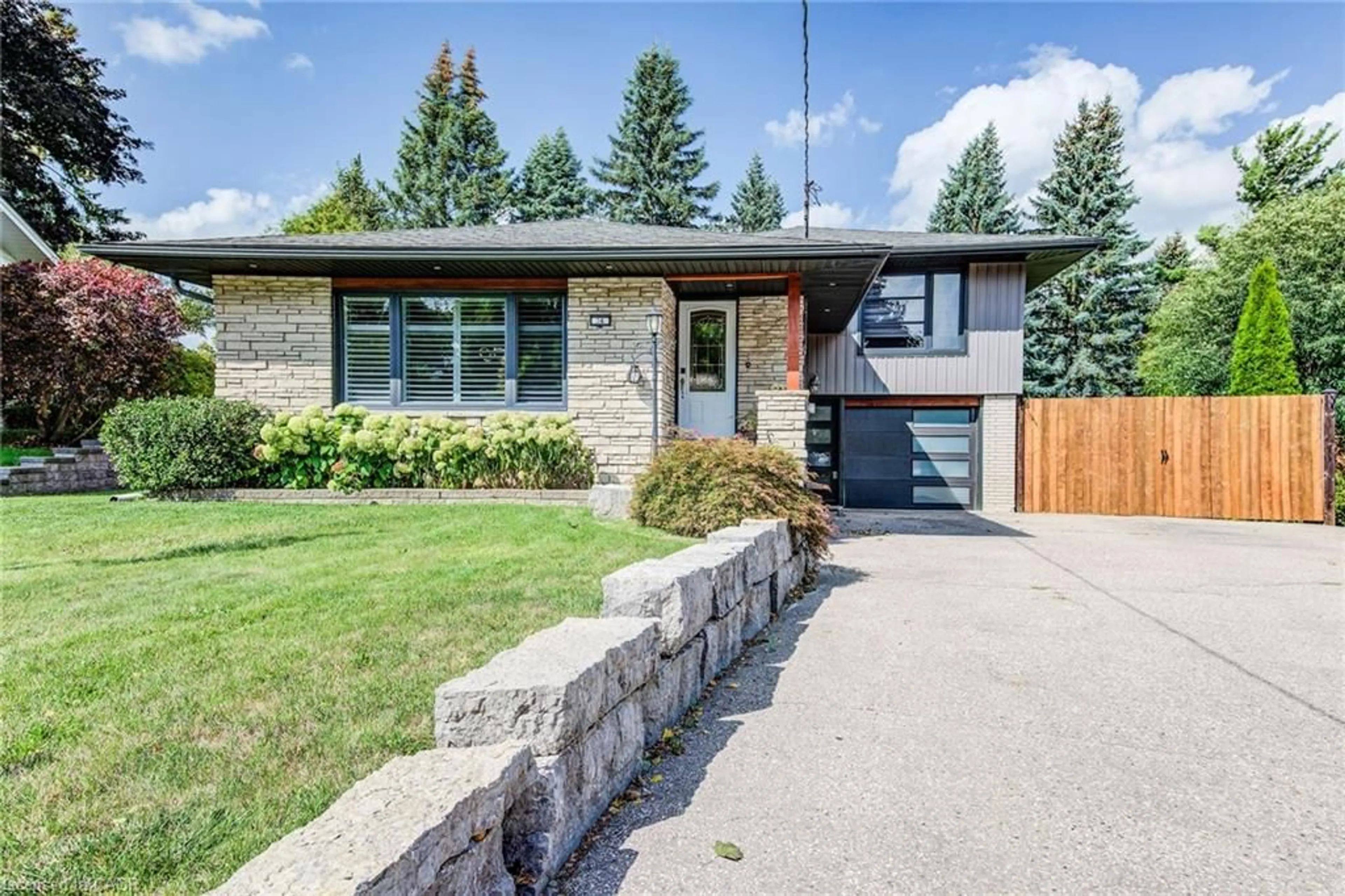 Home with brick exterior material, street for 36 Anthony Pl, Kitchener Ontario N2A 1J8