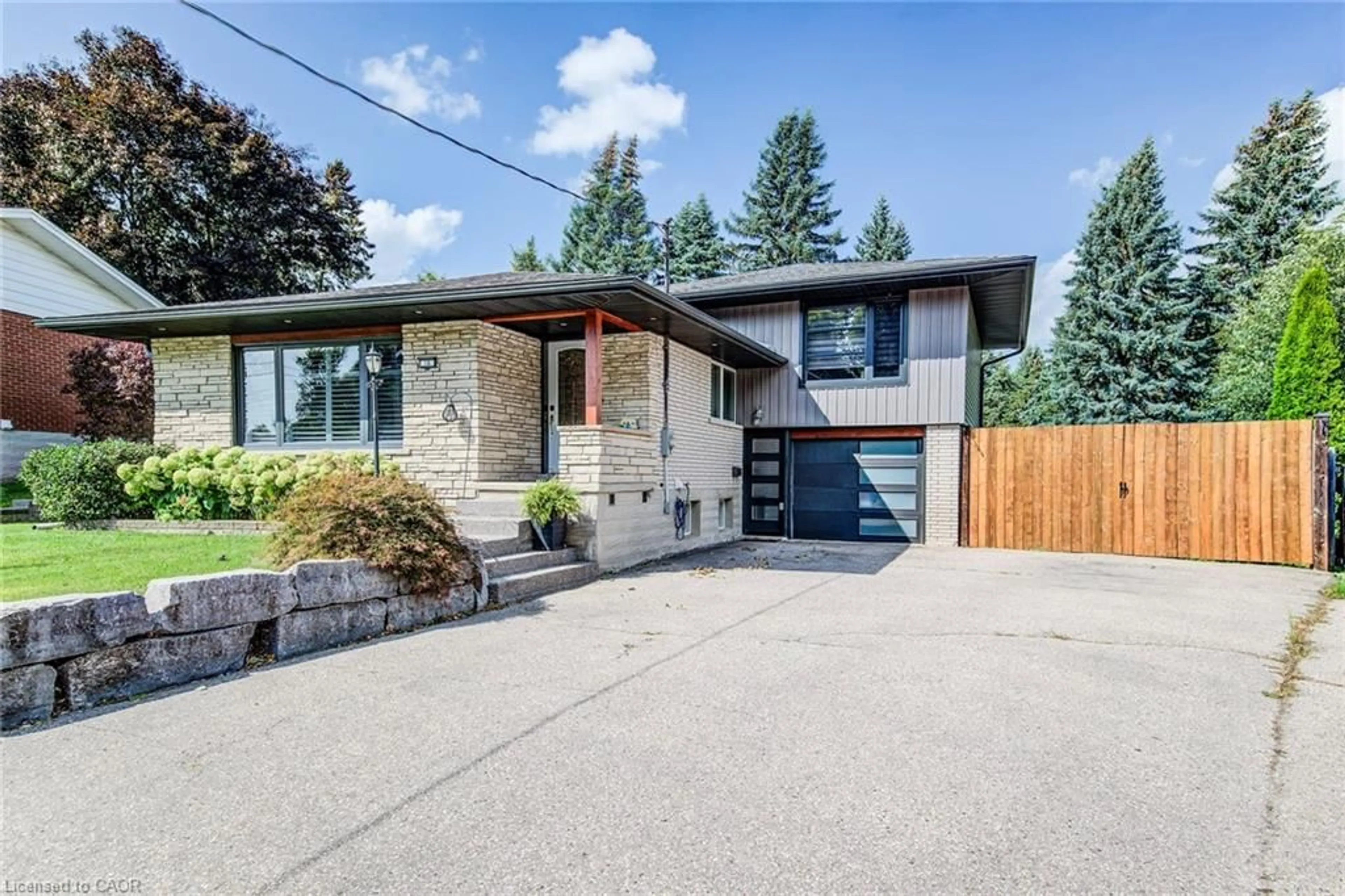 Home with brick exterior material, street for 36 Anthony Pl, Kitchener Ontario N2A 1J8