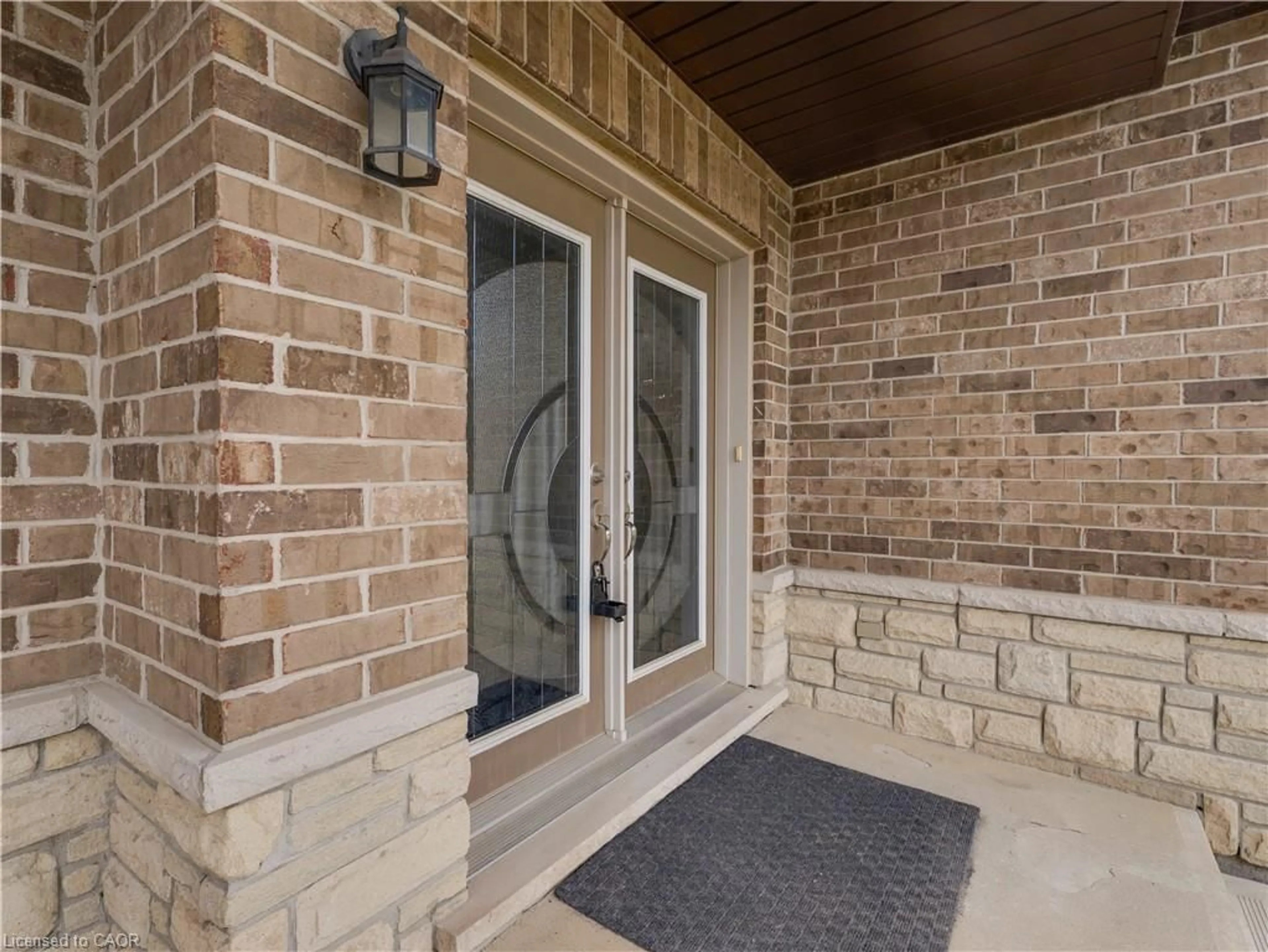 Home with brick exterior material, street for 39 Ralfana Cres, Hamilton Ontario L9A 0B5