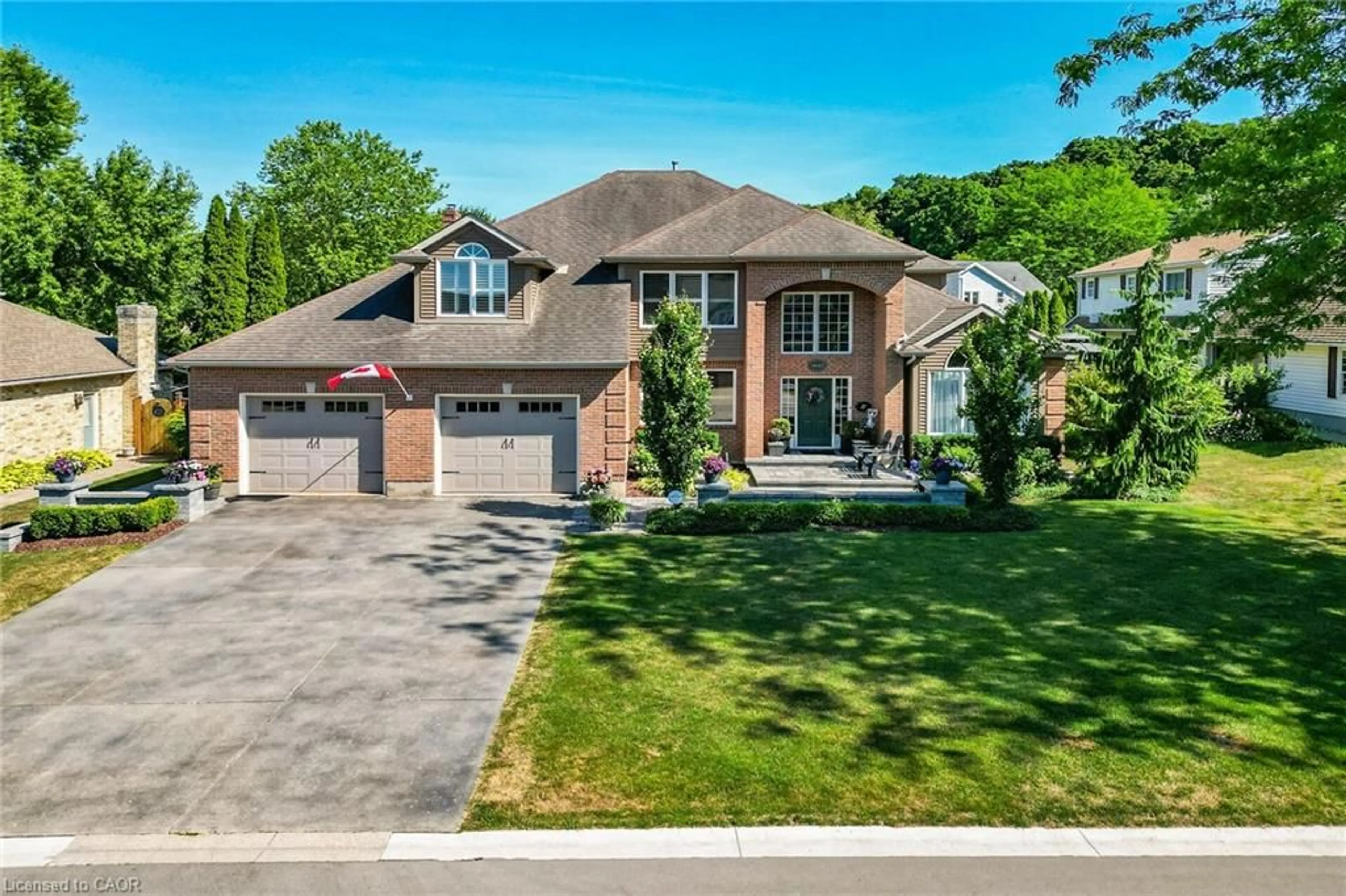 Home with brick exterior material, street for 3623 Glen Elgin Dr, Lincoln Ontario L0R 1S0