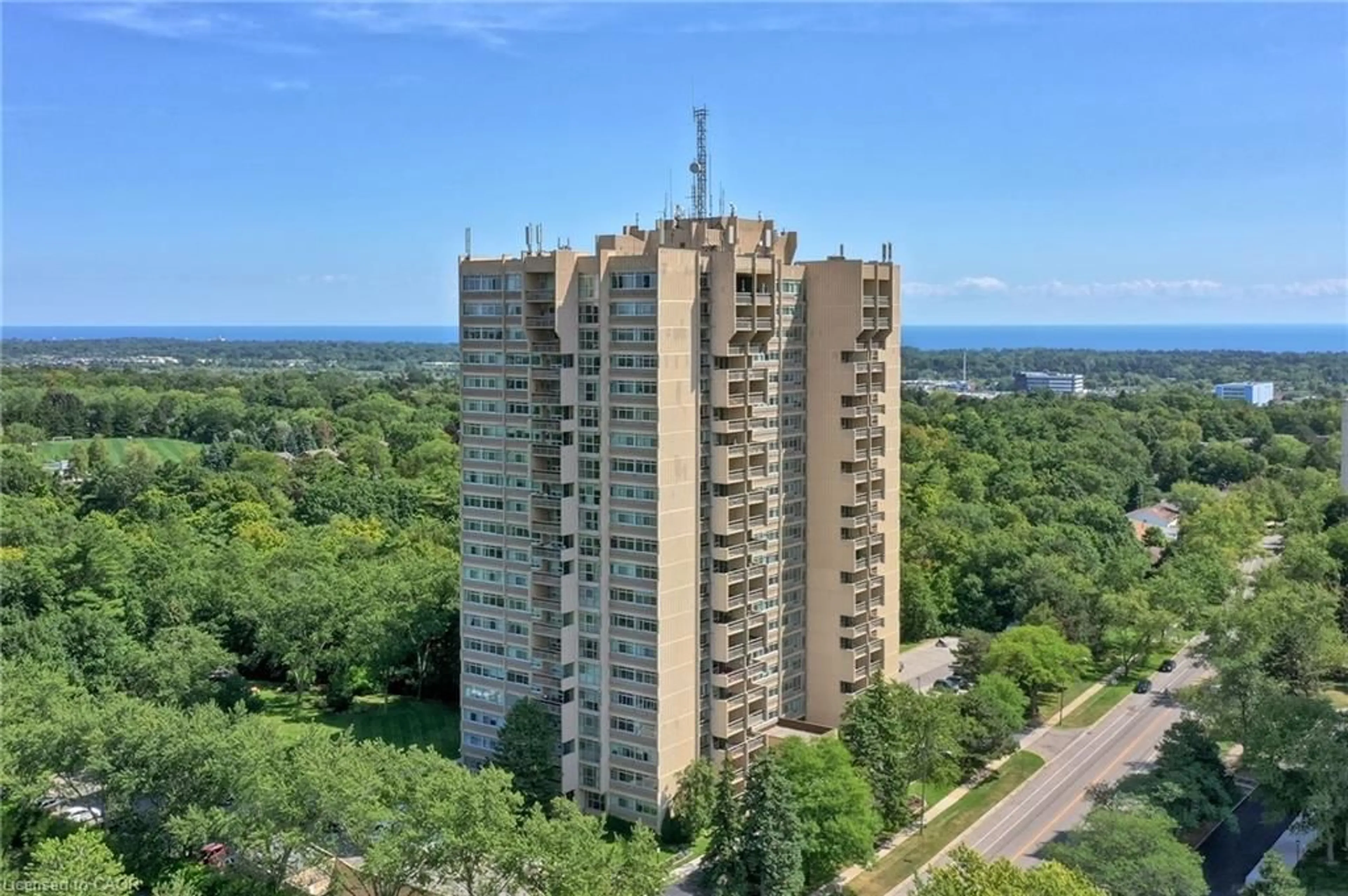A pic from outside/outdoor area/front of a property/back of a property/a pic from drone, city buildings view from balcony for 1359 White Oaks Blvd #804, Oakville Ontario L6H 2R8