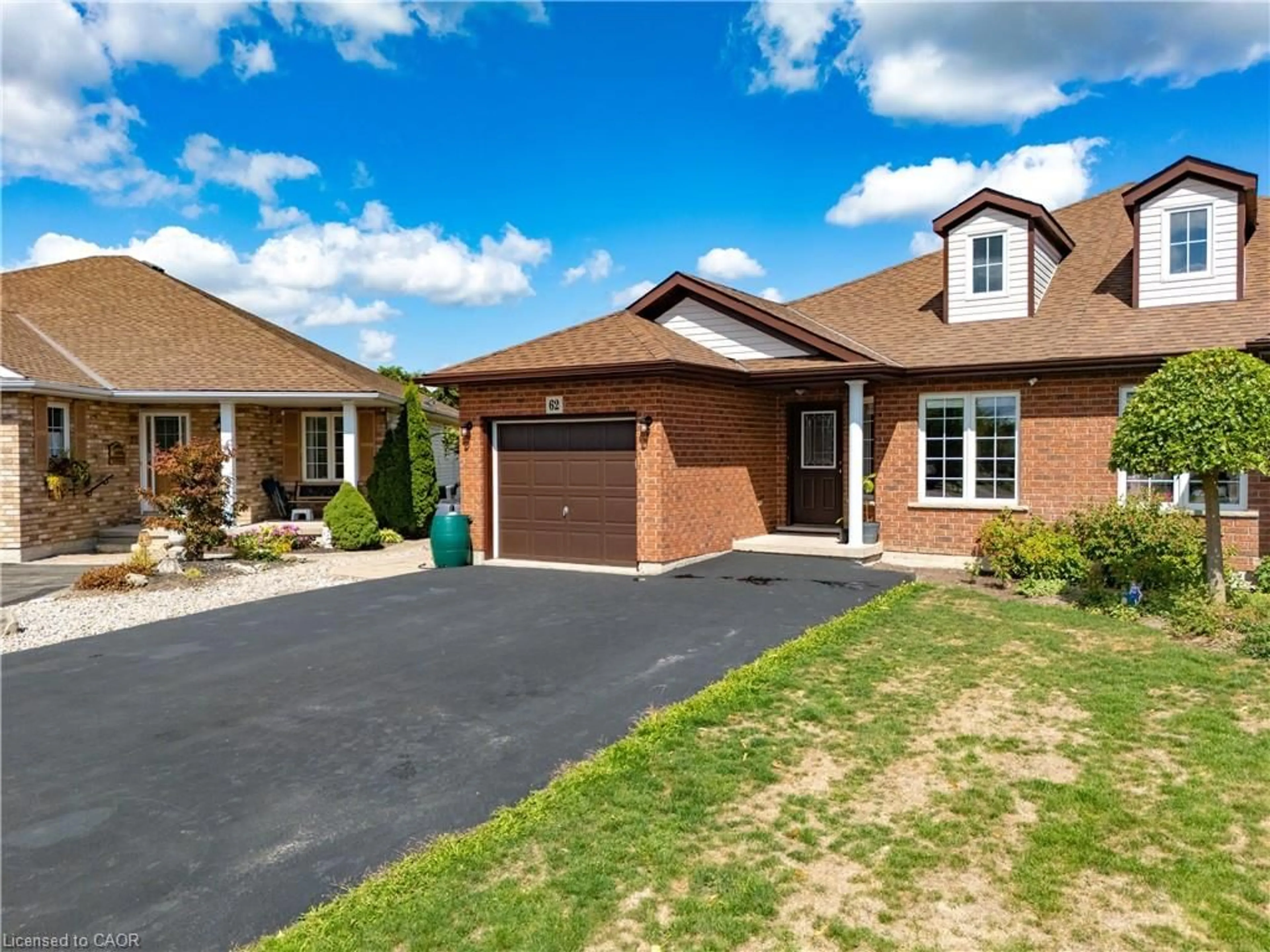 Home with brick exterior material, street for 62 Golden Acres Dr, Smithville Ontario L0R 2A0