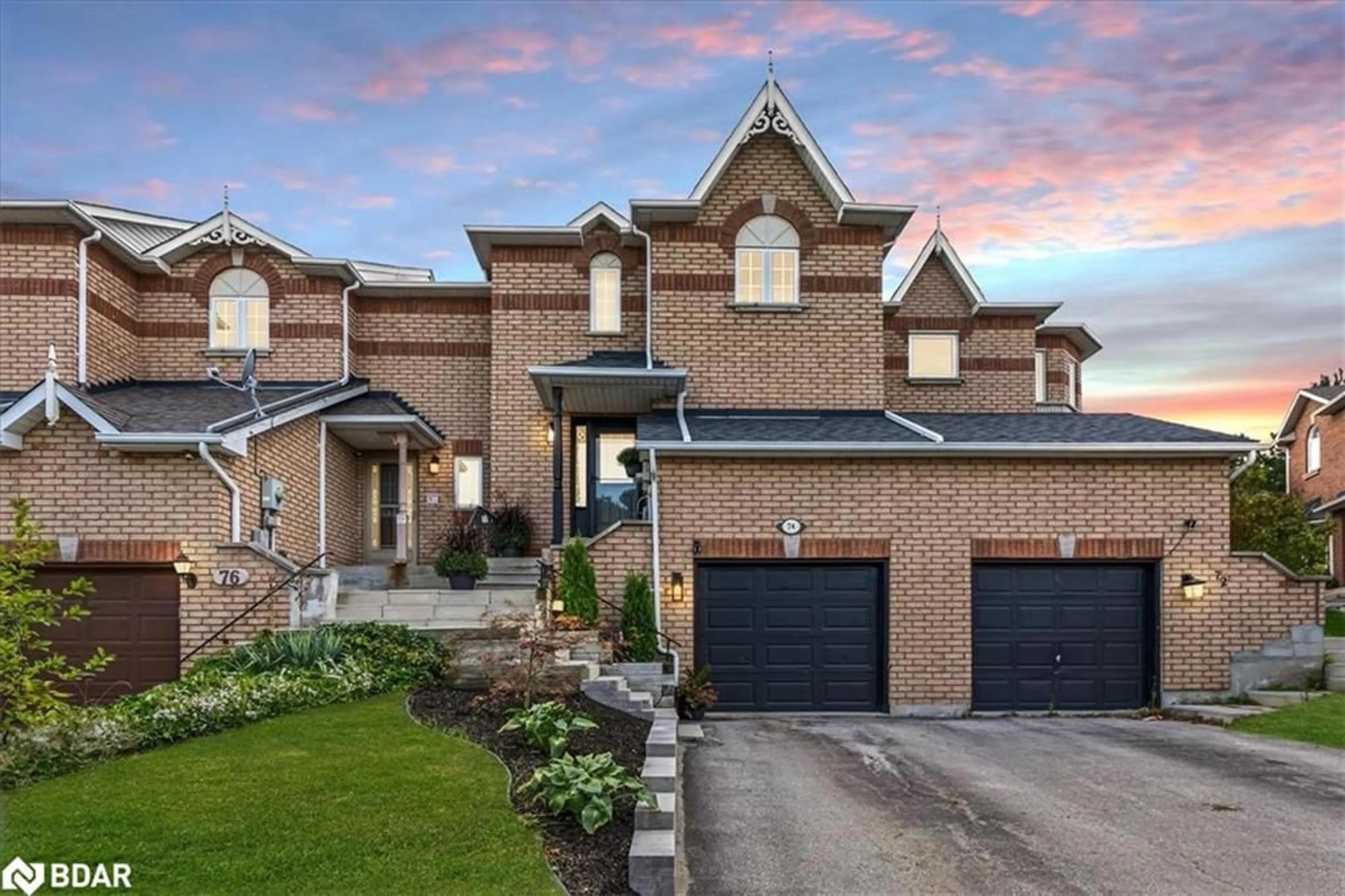 Home with brick exterior material, street for 74 Gadwall Ave, Barrie Ontario L4N 8X5