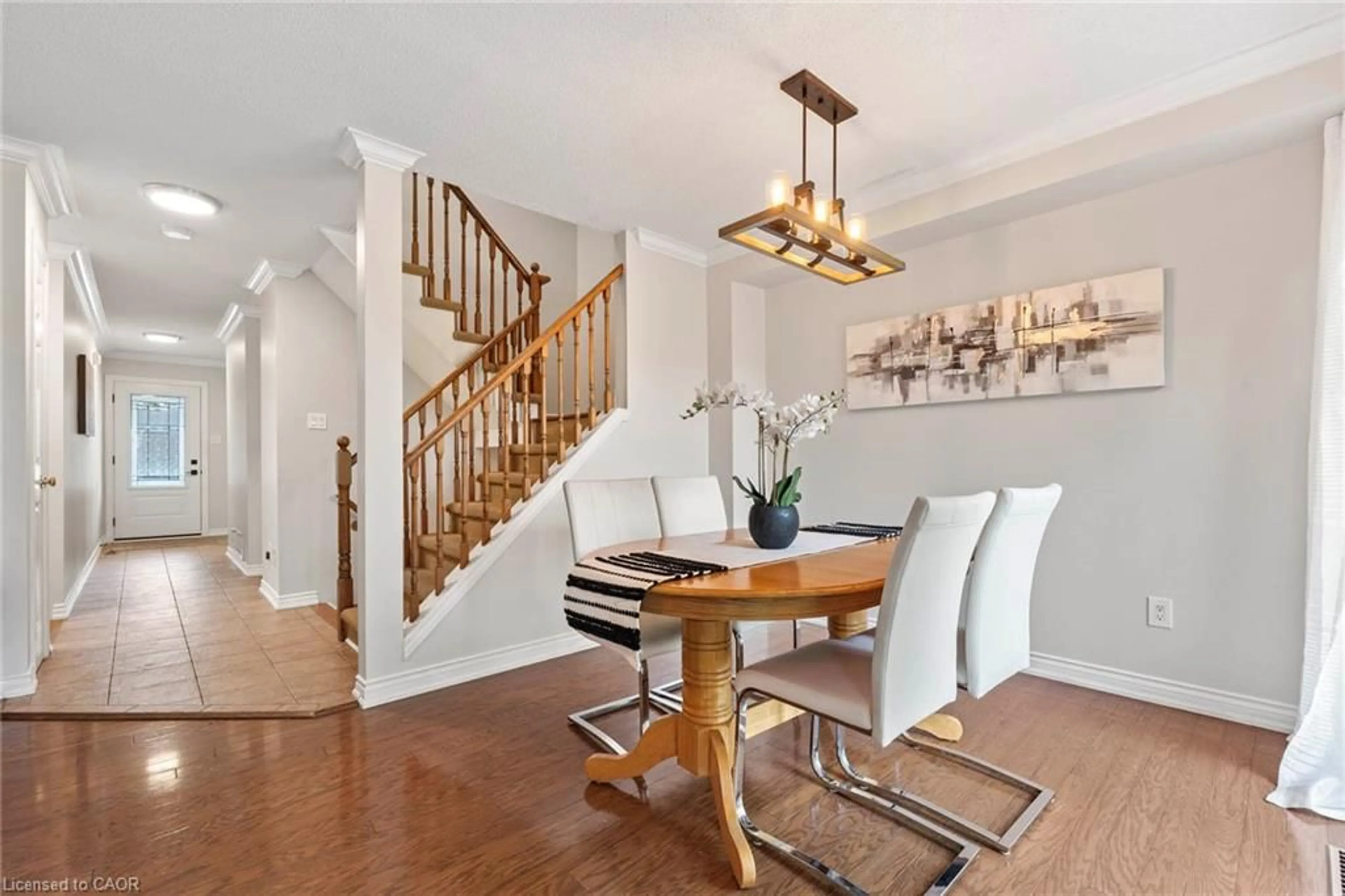 Dining room, wood/laminate floor for 2880 Headon Forest Dr #41, Burlington Ontario L7M 4H2
