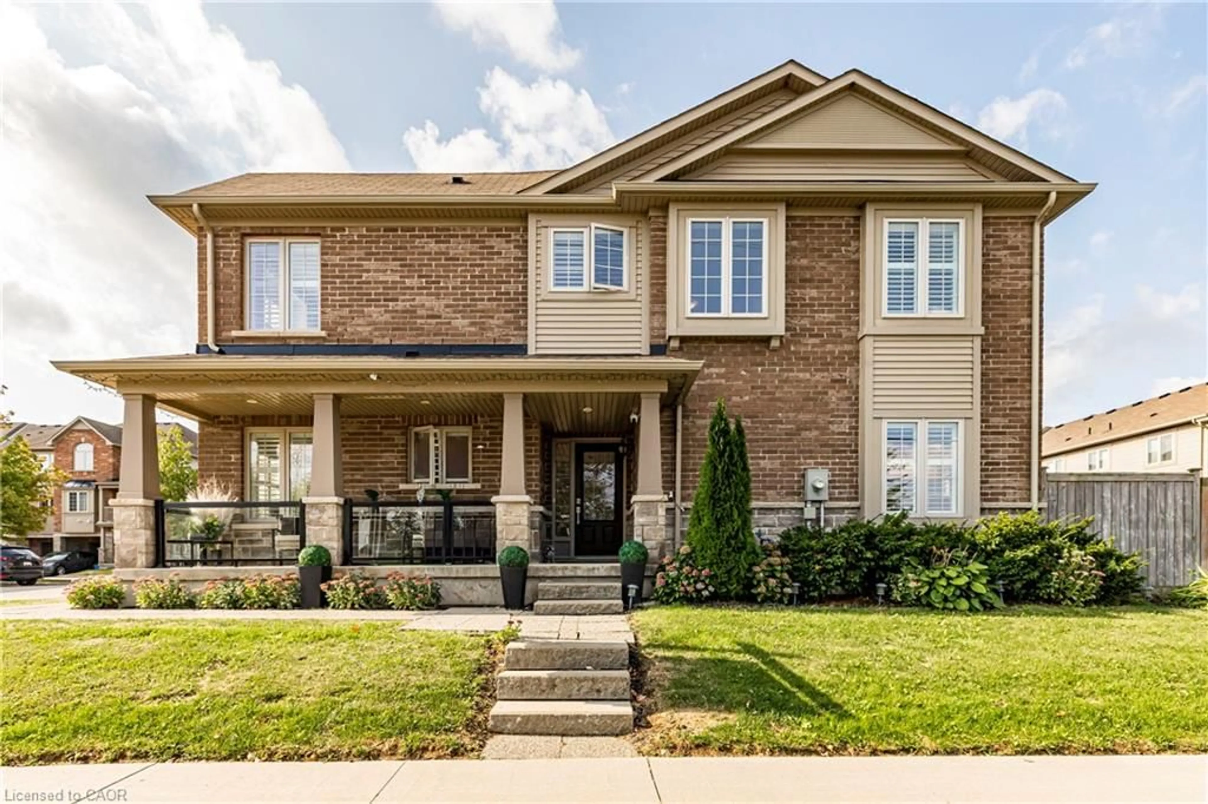 Home with brick exterior material, street for 515 Winston Rd #1, Grimsby Ontario L3M 0C8