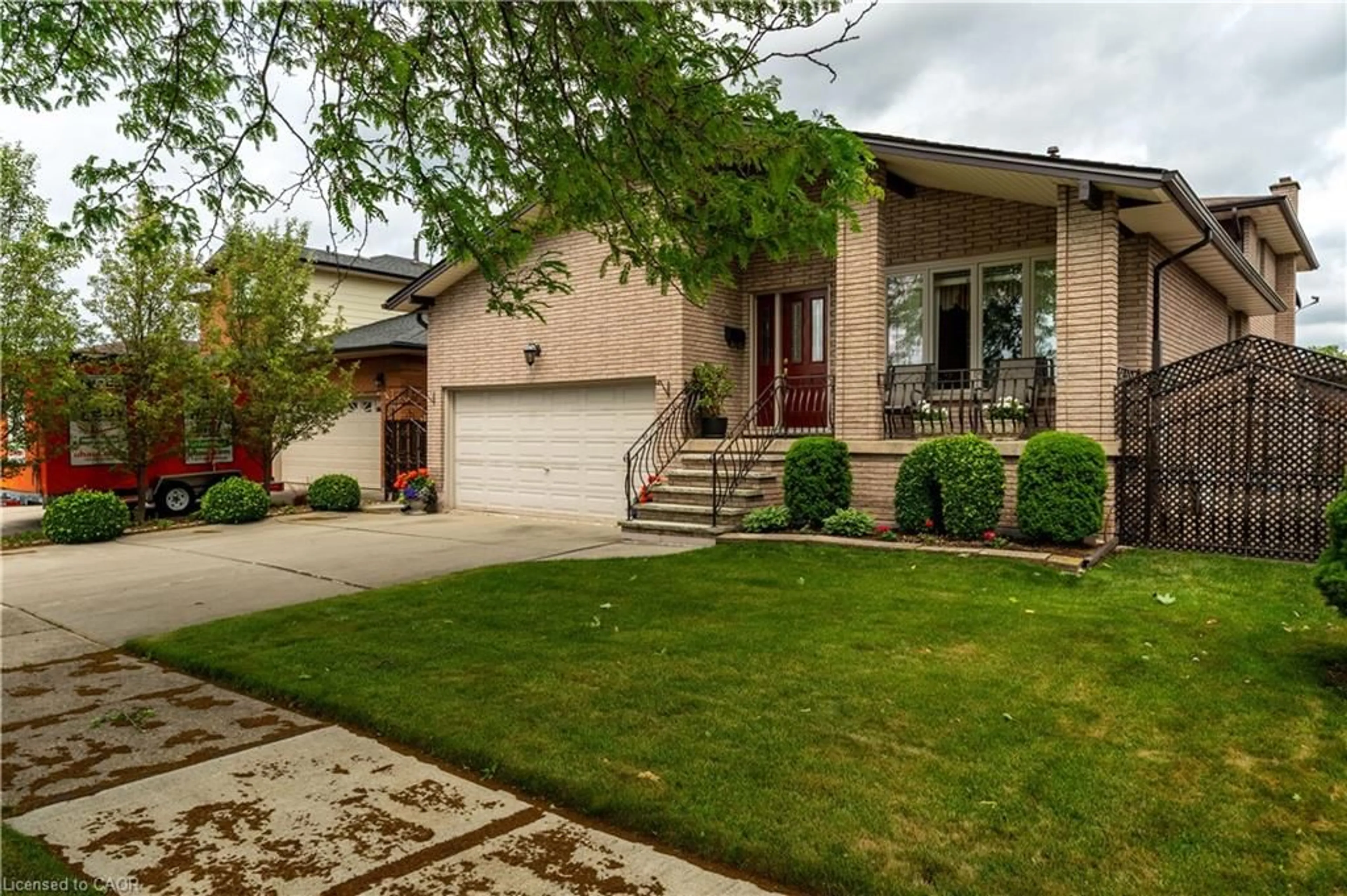 Unknown for 14 Valrose Dr, Stoney Creek Ontario L8E 3T4