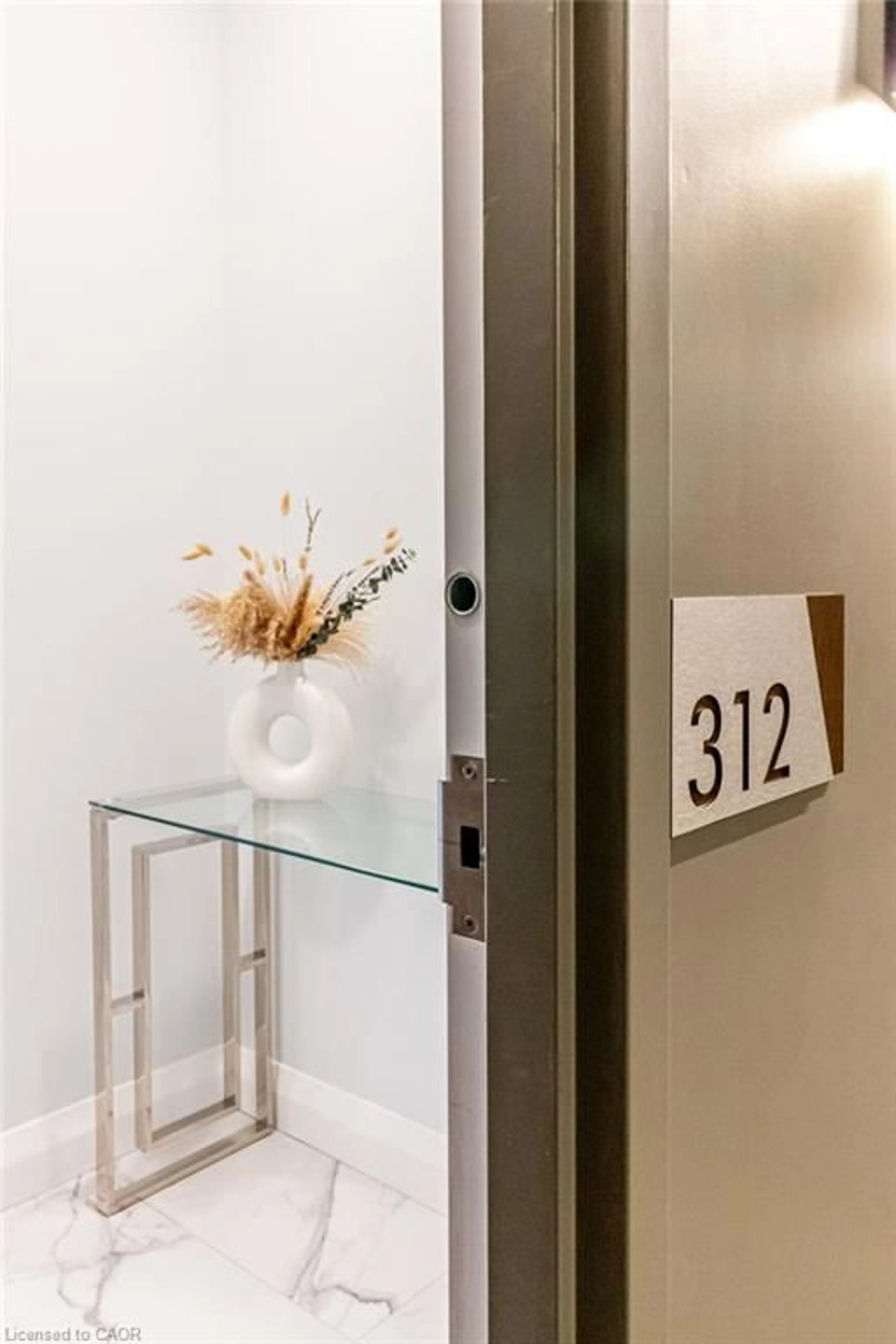 Indoor entryway for 101 Locke Street St #312, Hamilton Ontario L8R 2N2