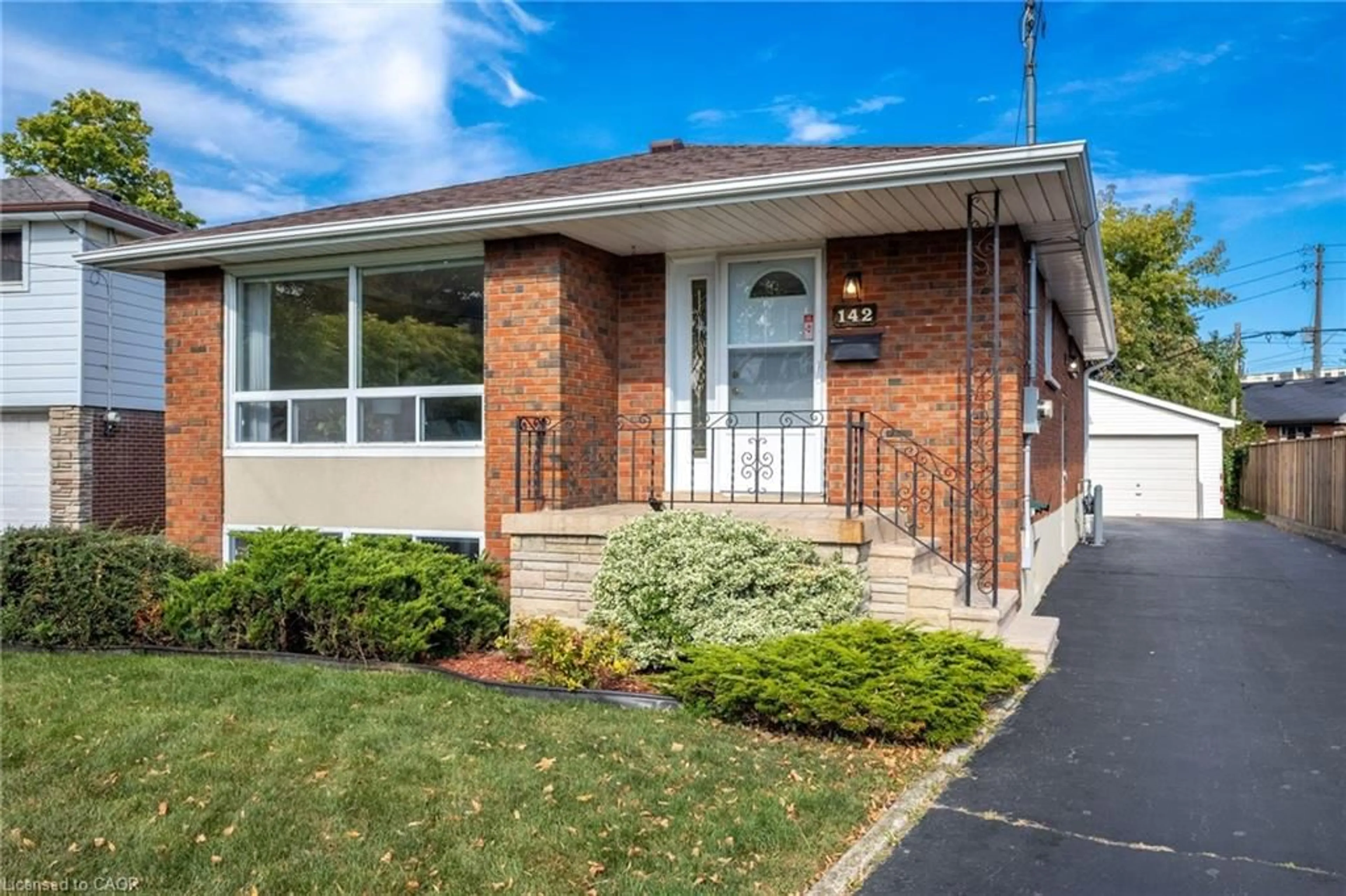 Home with brick exterior material, street for 142 Fernwood Cres, Hamilton Ontario L8T 3L4
