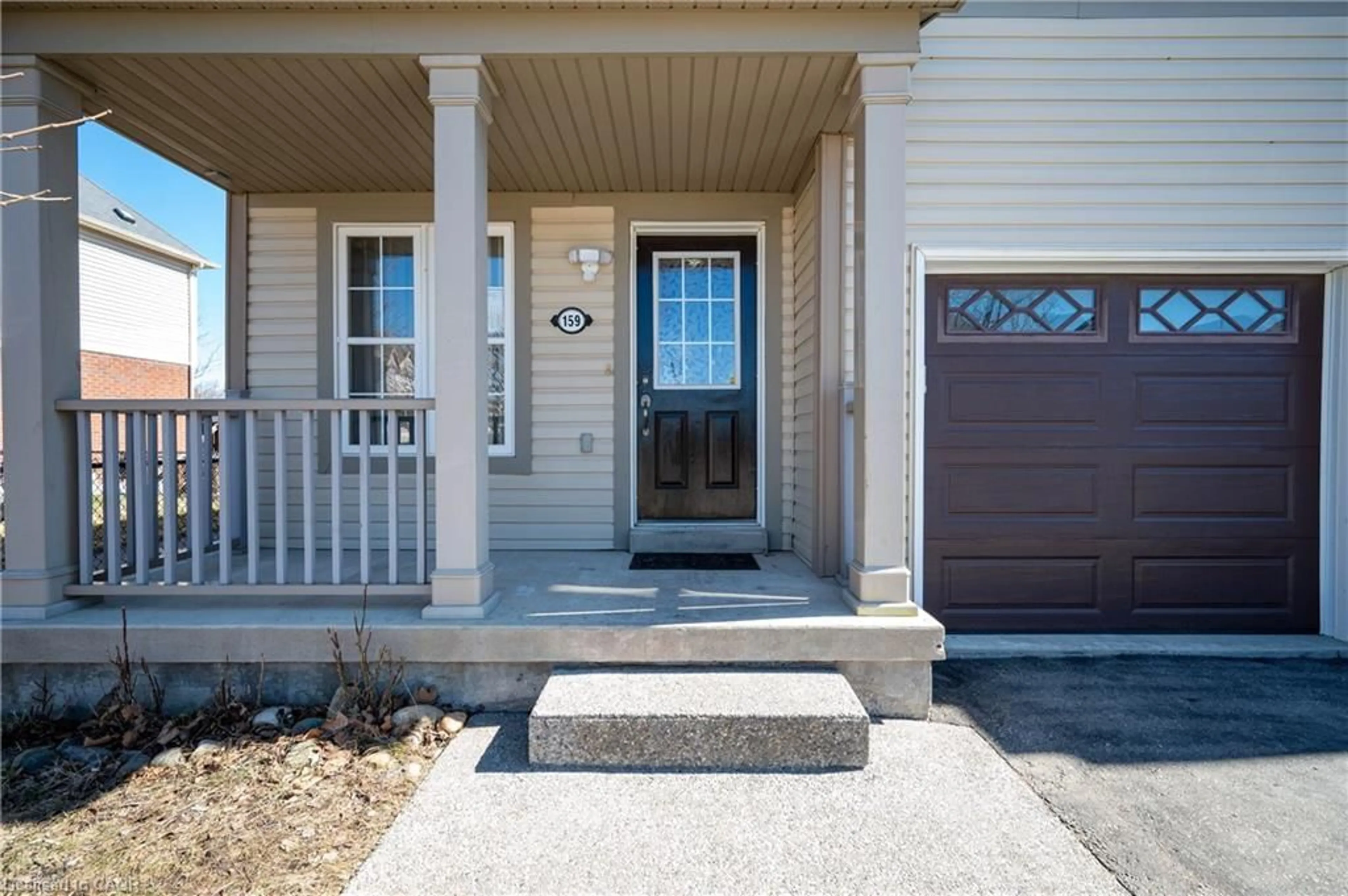 Indoor entryway for 159 Norwich Rd, Breslau Ontario N0B 1M0
