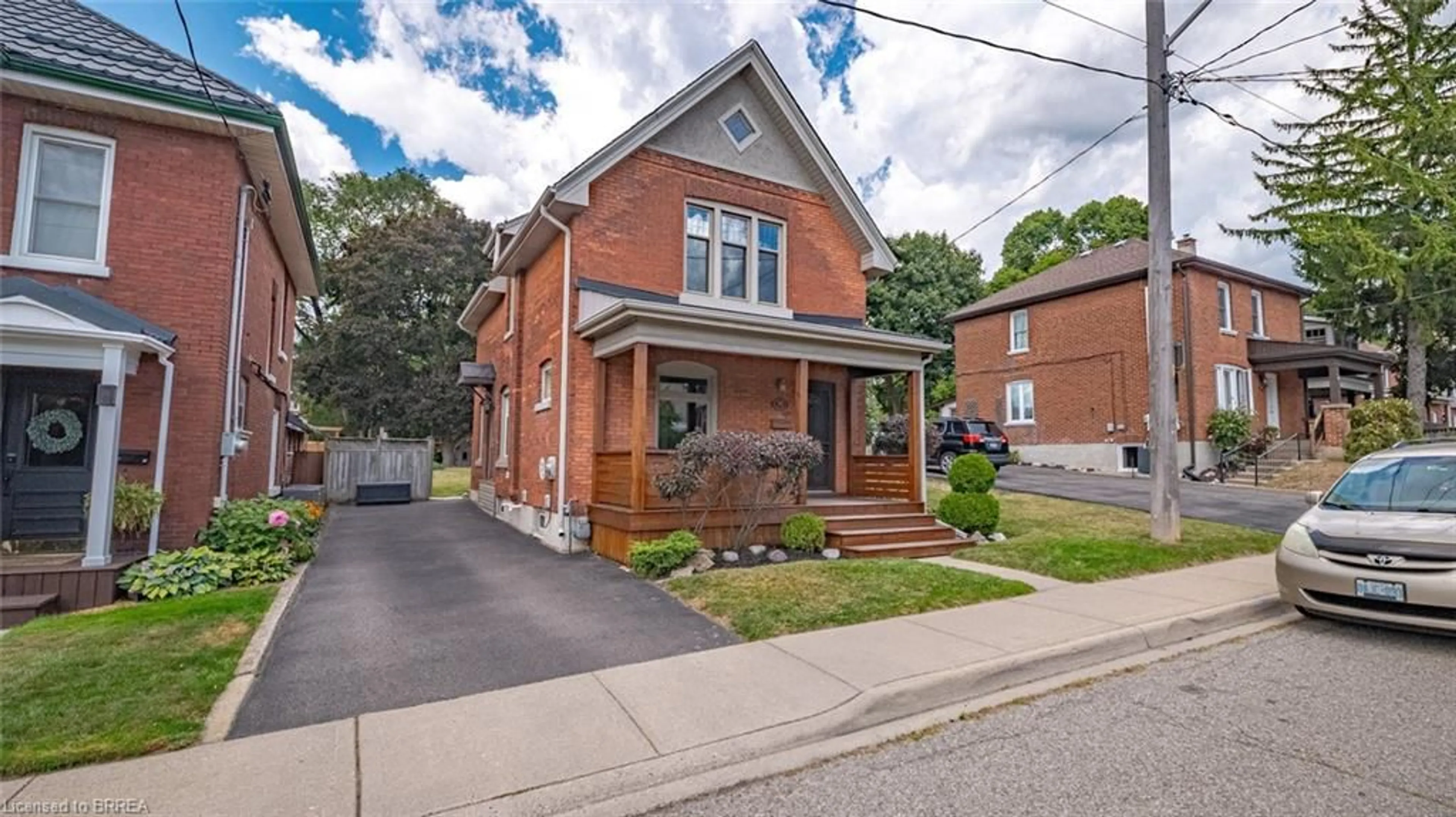 Home with brick exterior material, street for 30 Lyons Ave, Brantford Ontario N3R 4P9