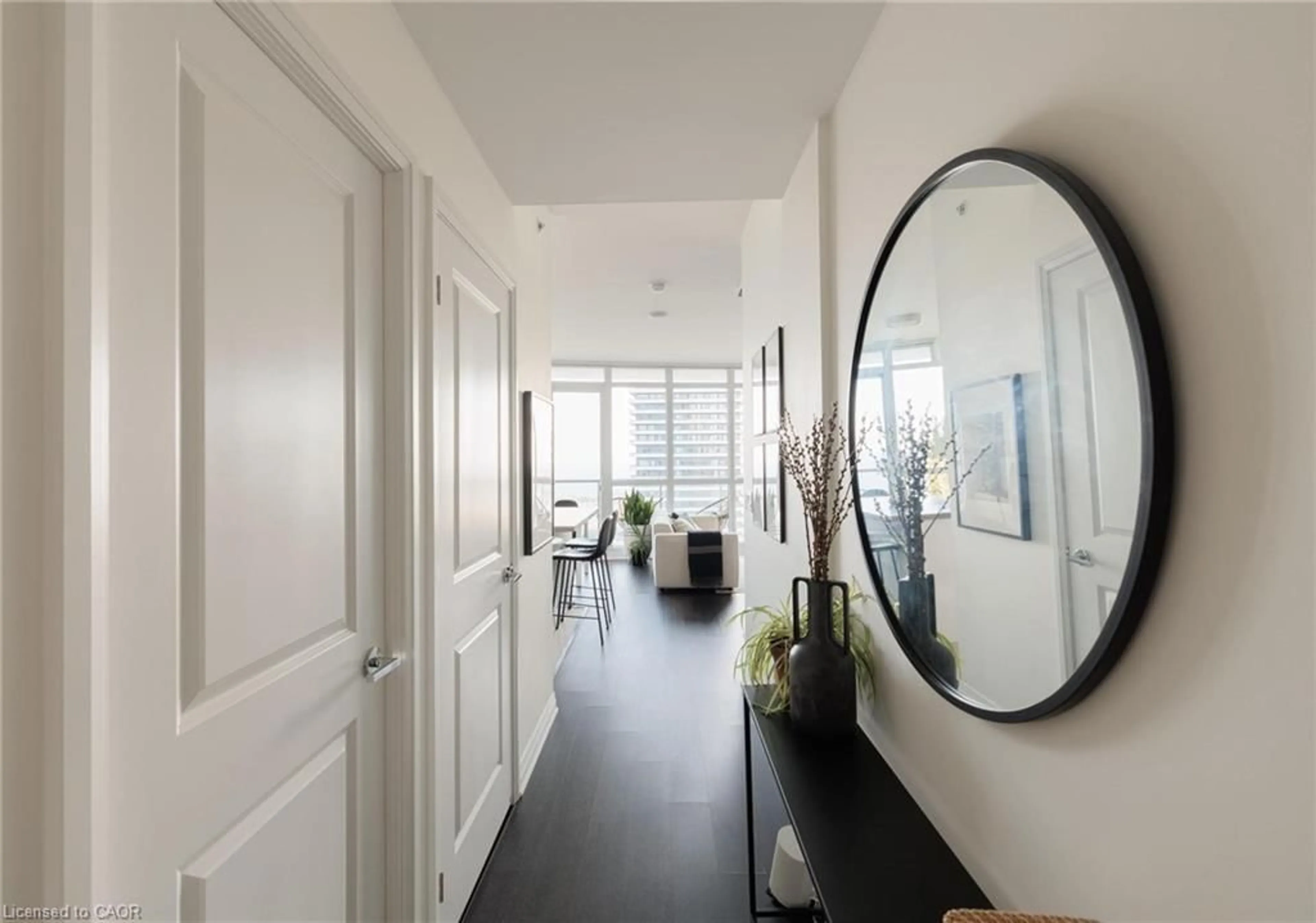 Indoor entryway for 59 Annie Craig Dr #3005, Toronto Ontario M8V 0C4