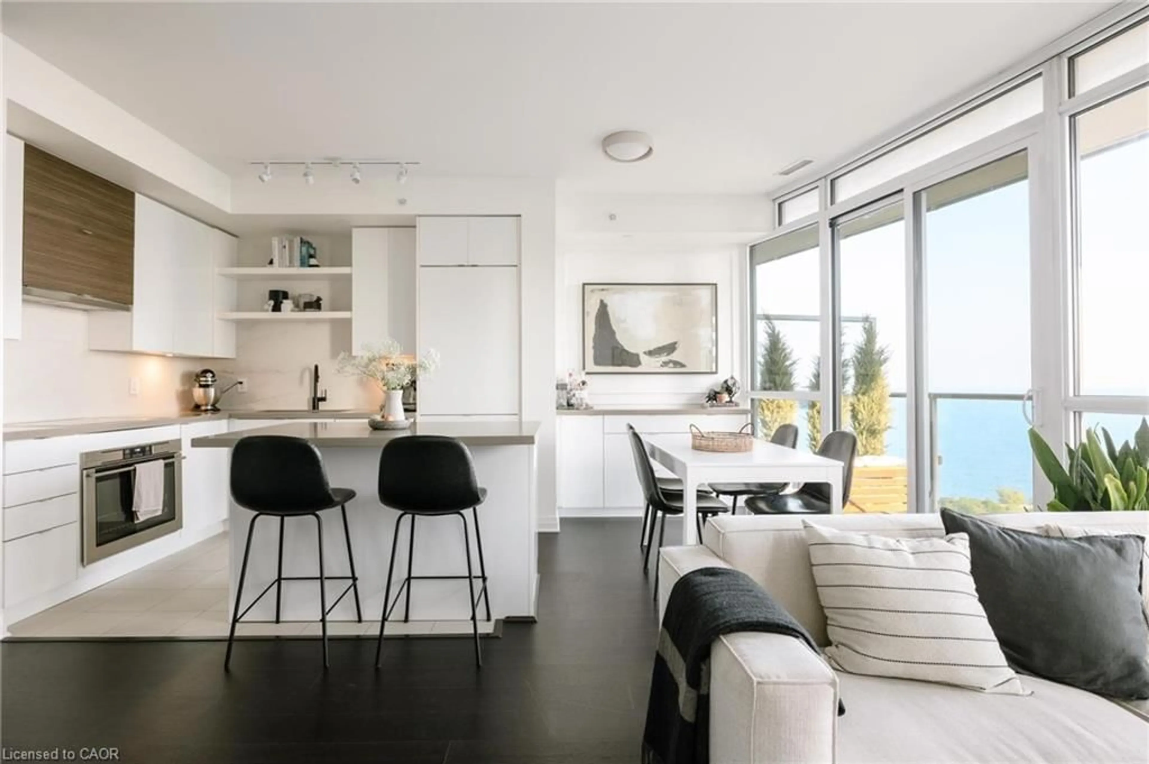 Open concept kitchen, unknown for 59 Annie Craig Dr #3005, Toronto Ontario M8V 0C4
