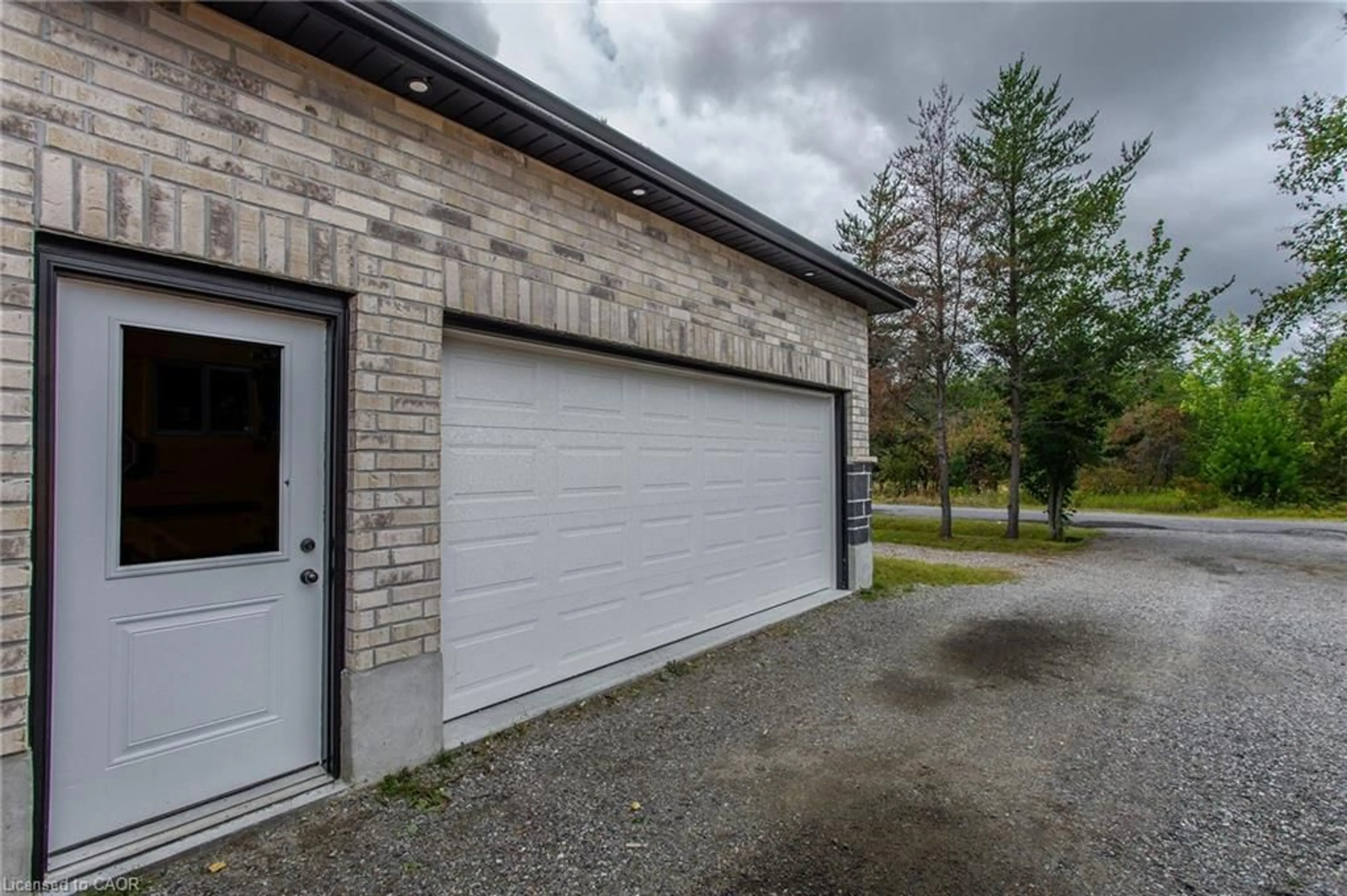 Indoor garage for 125 Savicky Drive Dr, Espanola Ontario P5E 1N3