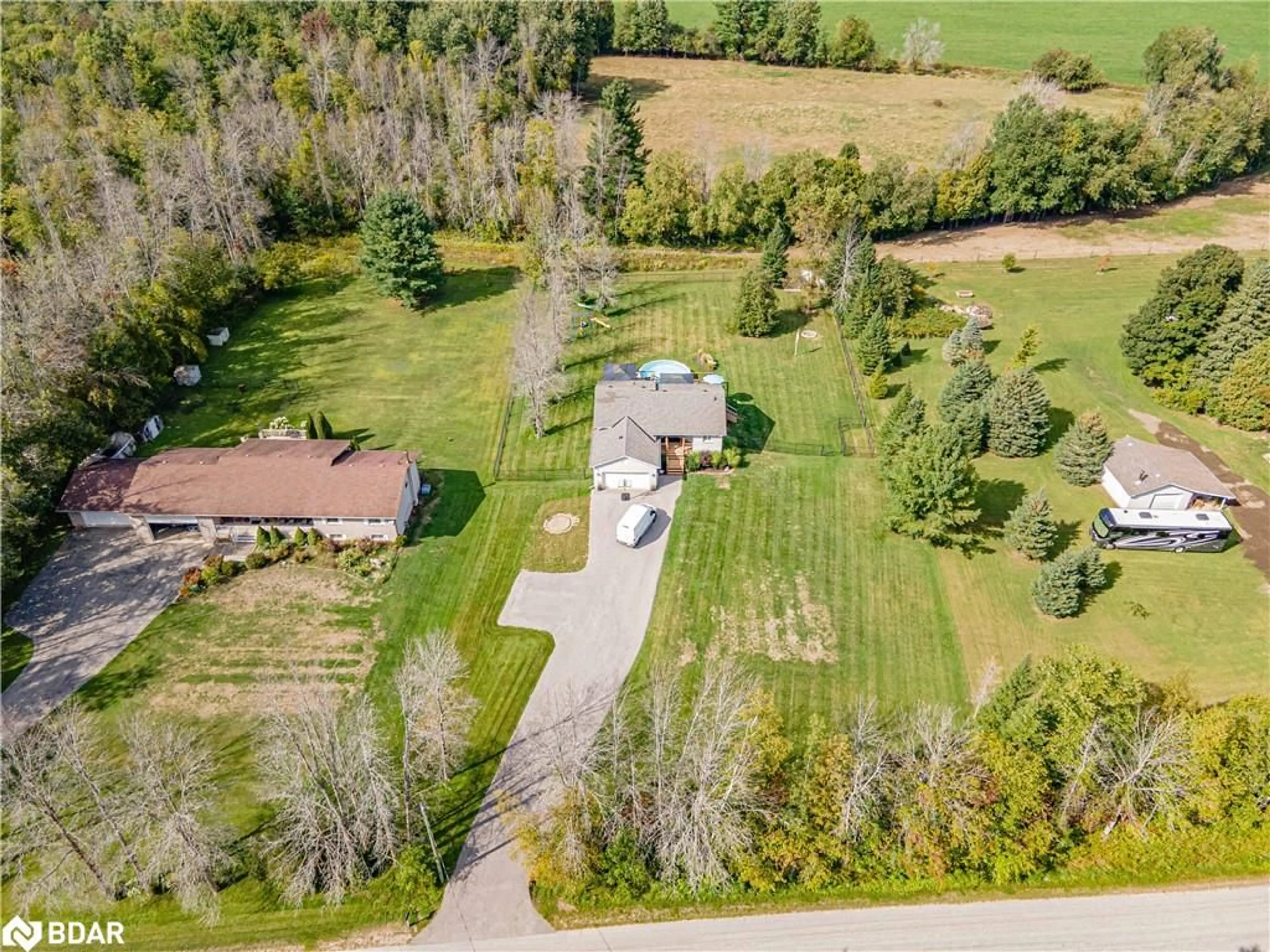 A pic from outside/outdoor area/front of a property/back of a property/a pic from drone, unknown for 5274 5 Sunnidale Conc, New Lowell Ontario L0M 1N0