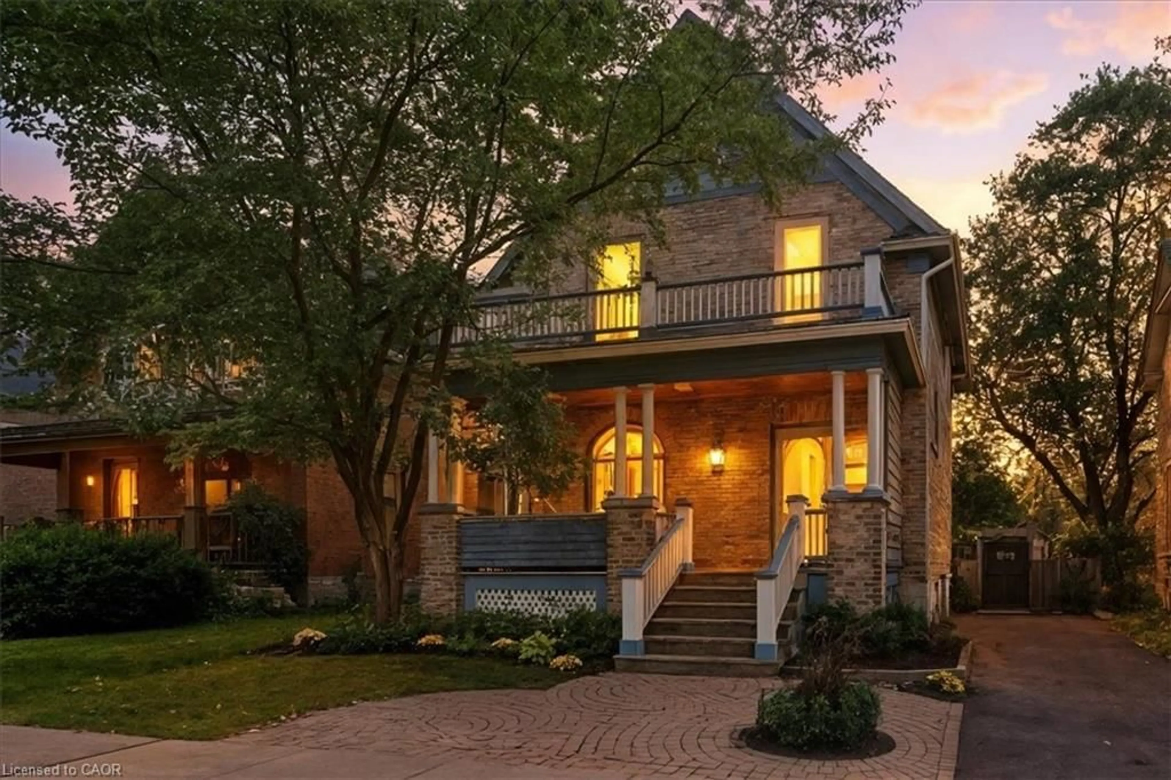 Home with brick exterior material, street for 19 Richmond Ave, Kitchener Ontario N2G 1Z1